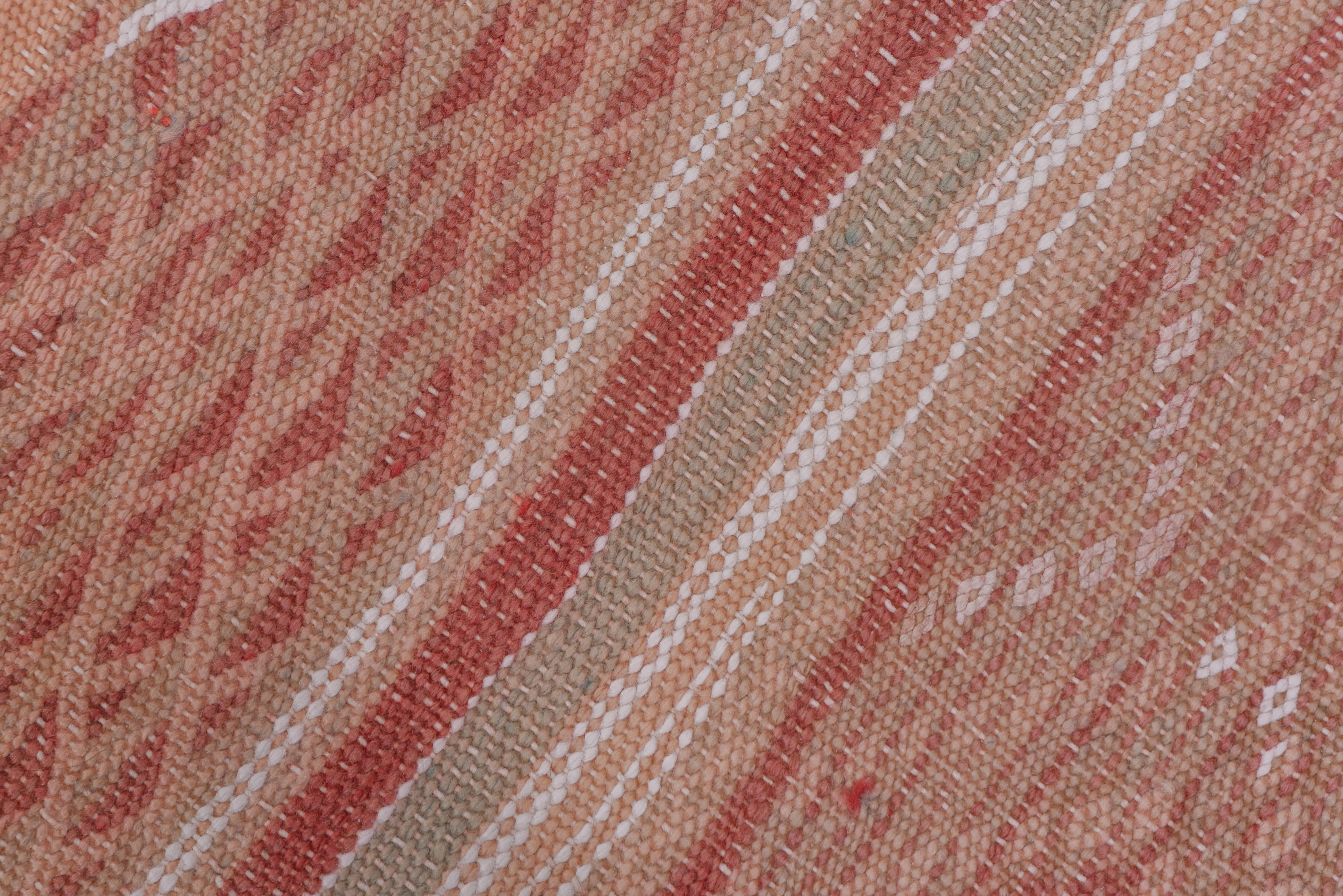Antique Kilim Hand Woven In Good Condition For Sale In New York, NY