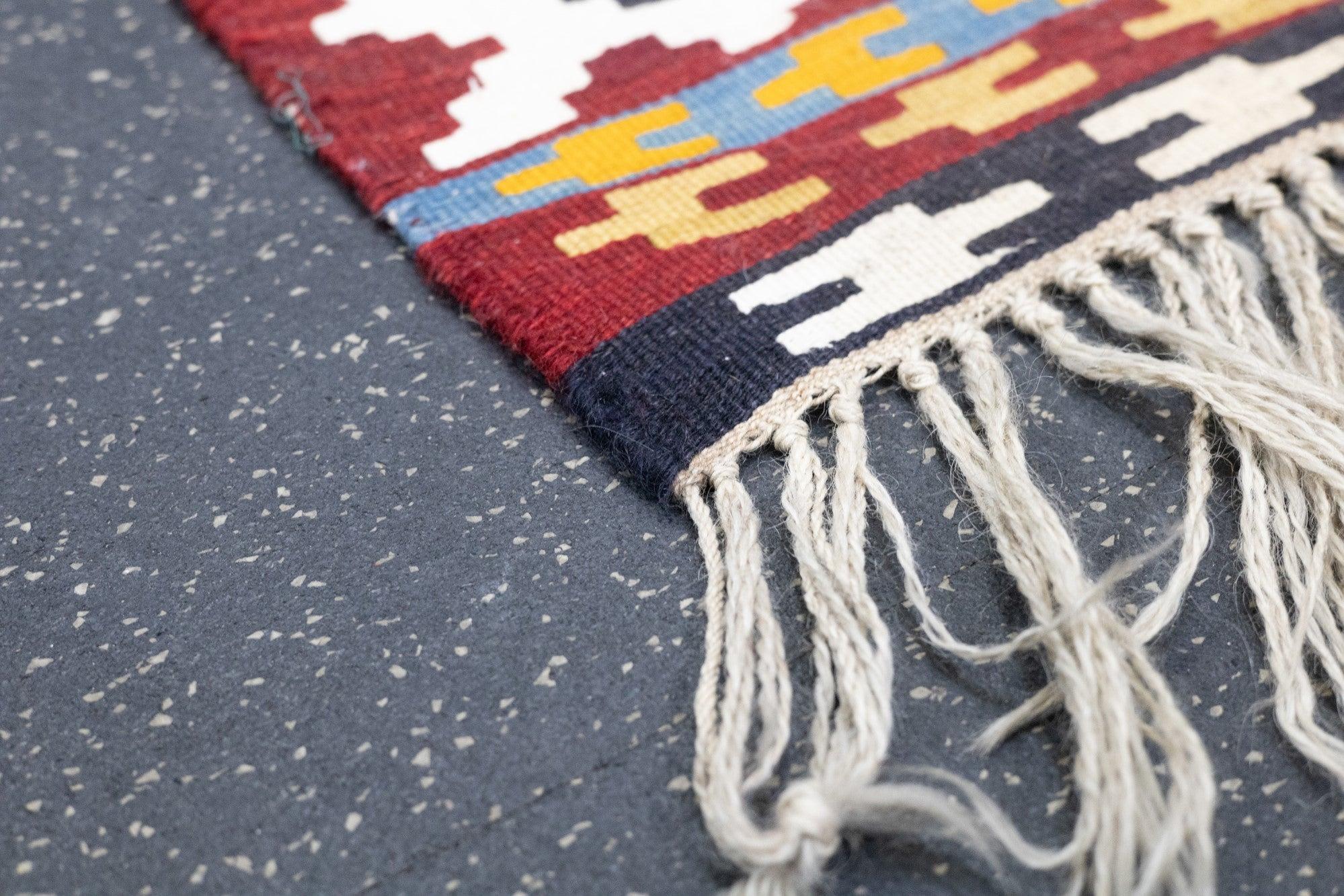 Alfombra Kilim Antigua 5'8'' x 7'11'' Persa en venta