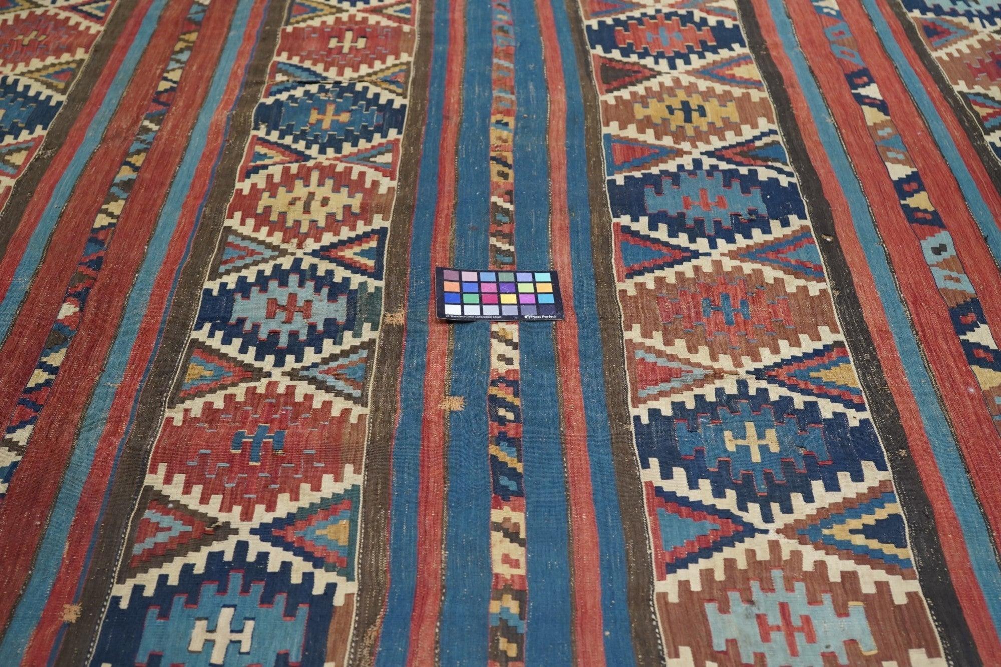 Antique Kilim Rug 5'9'' x 10'5'' For Sale 3