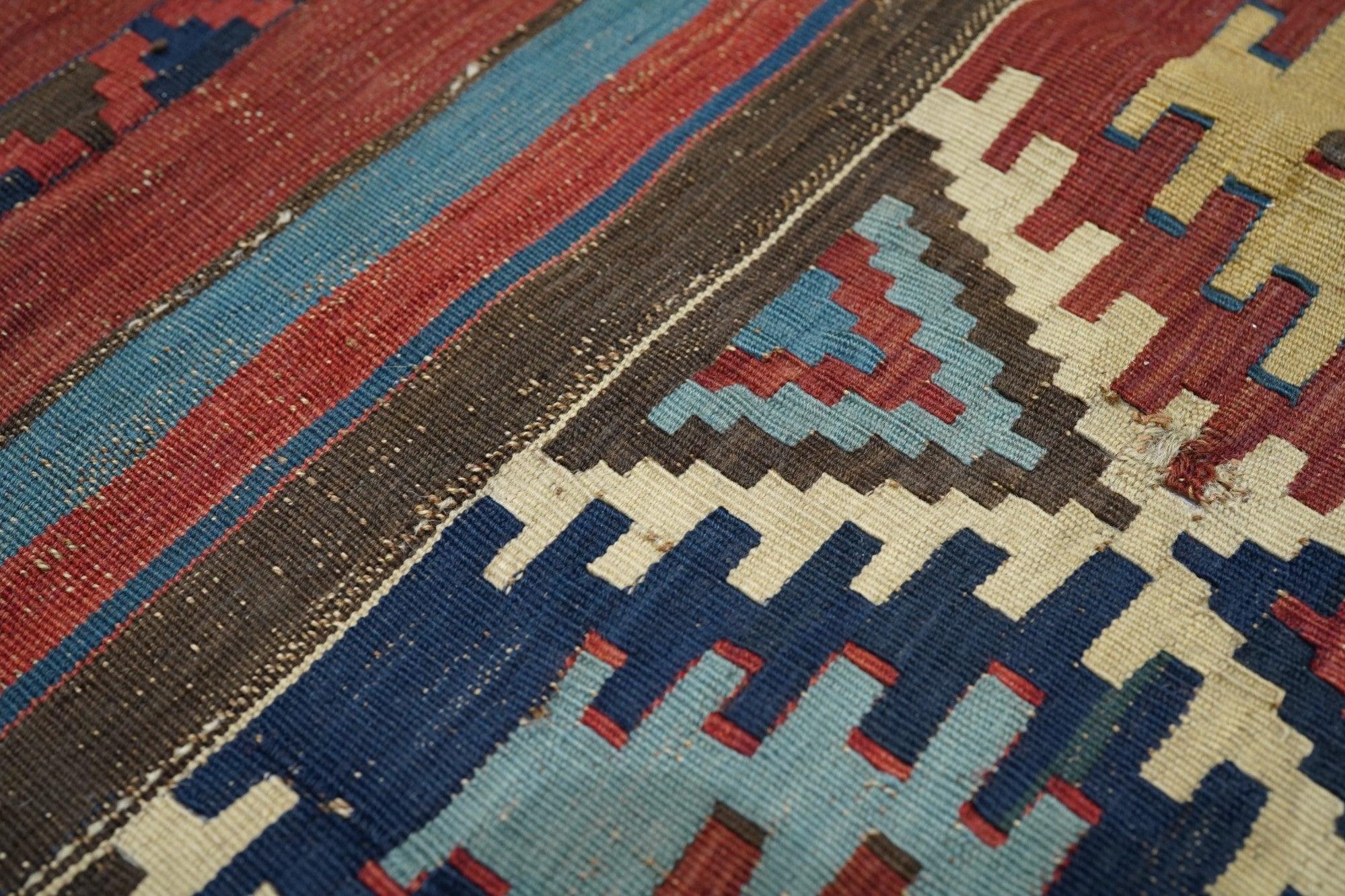 Antique Kilim Rug 5'9'' x 10'5'' For Sale 2