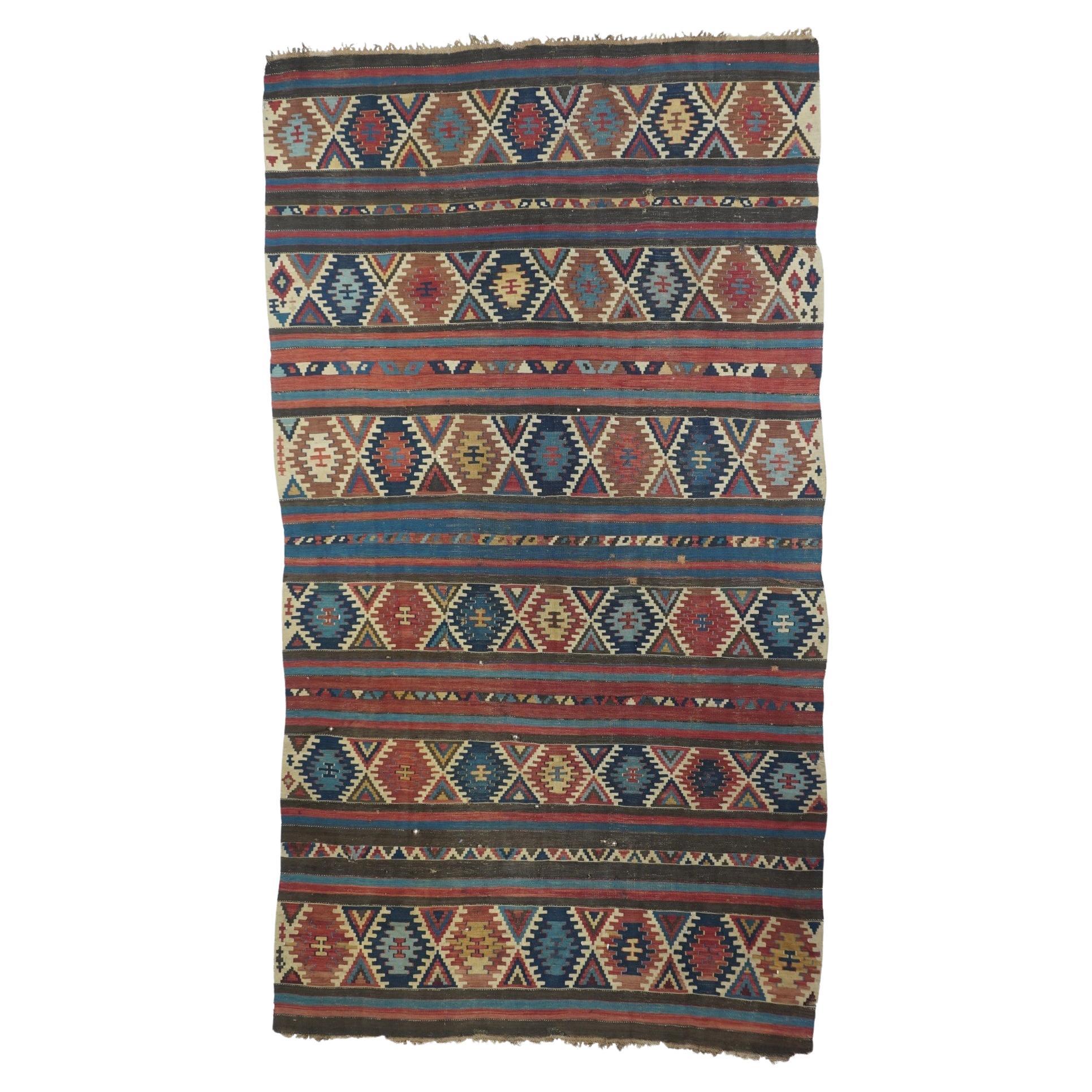 Rug & Kilim antico 5'9'' x 10'5''