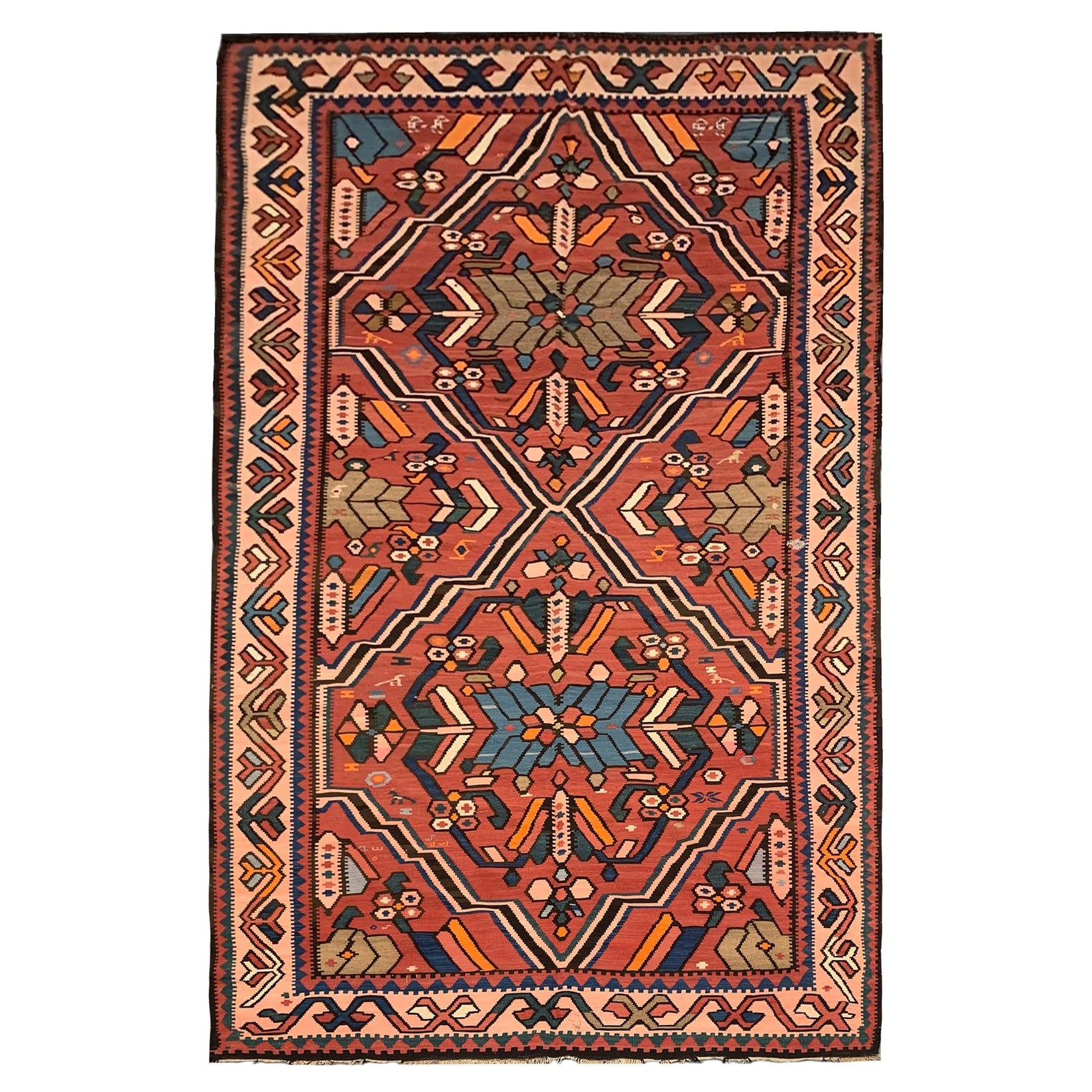 Antico tappeto kilim caucasico in lana geometrica con motivo animale in vendita