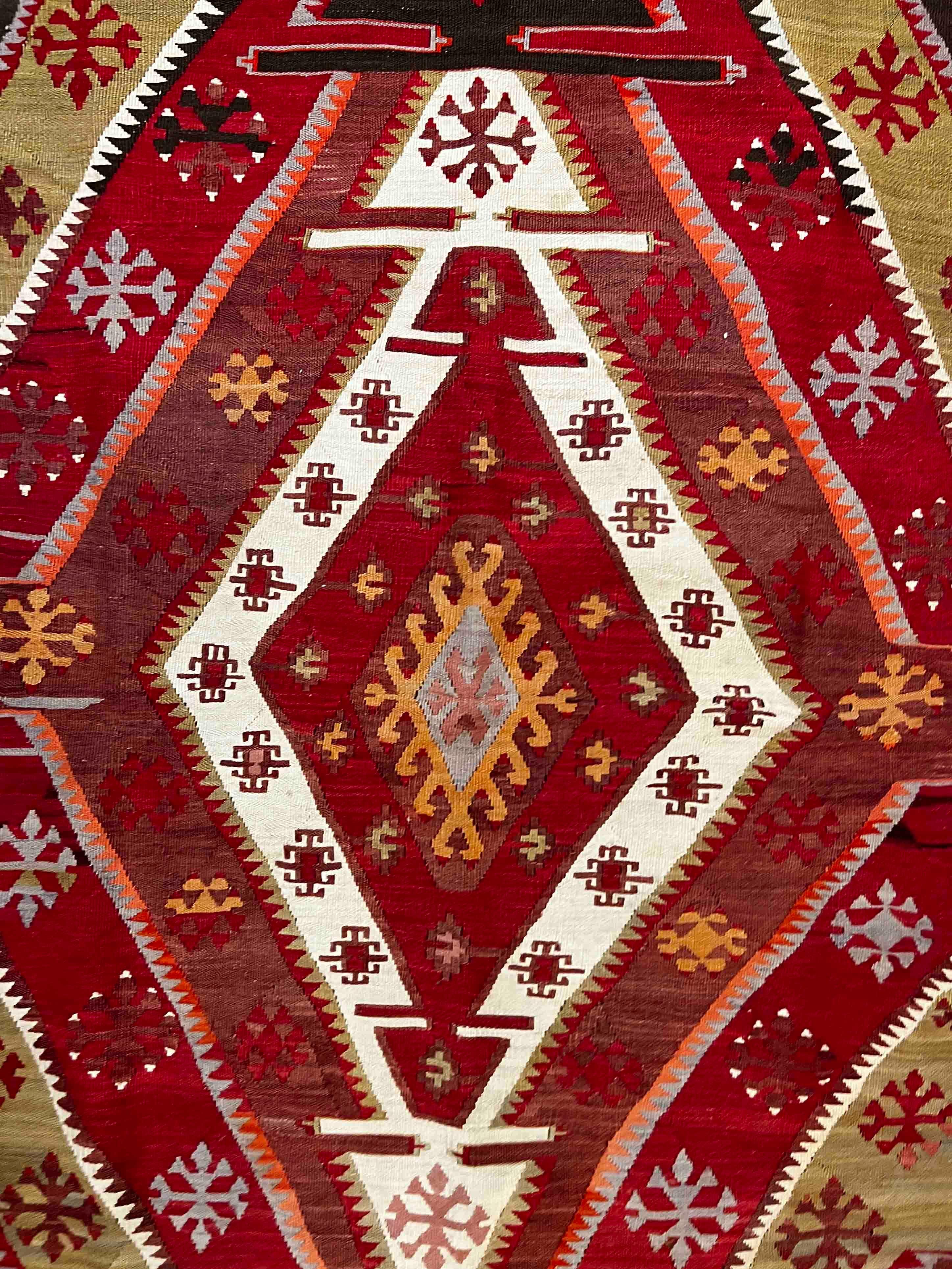 Wool Antique Kilim Rug From Anatolia Circa 1960 - 170x108 - N° 1121 For Sale