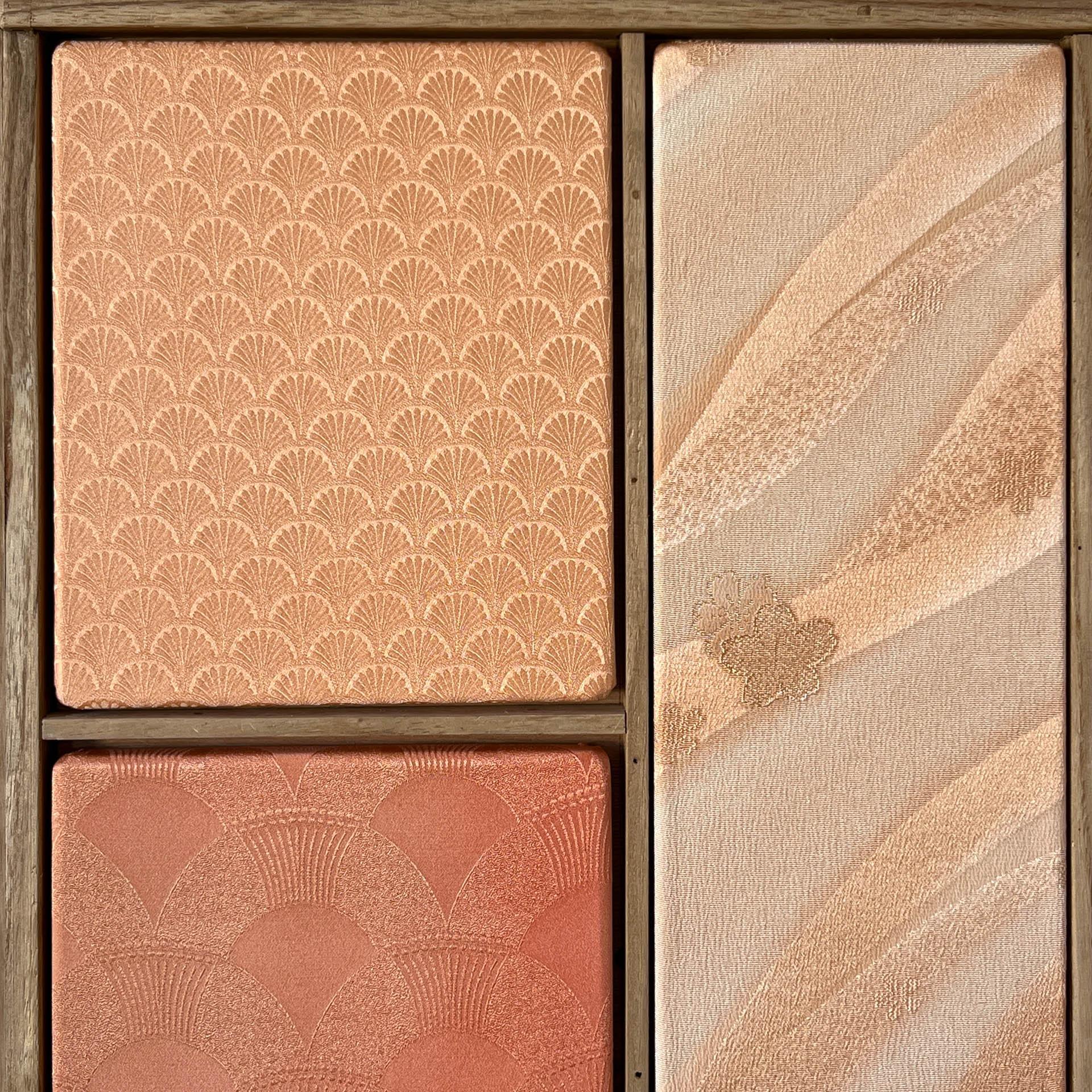 Début du 20ème siècle « Kobachi ~ Coral Collection ~ » par ikasu Pink, Japon en vente