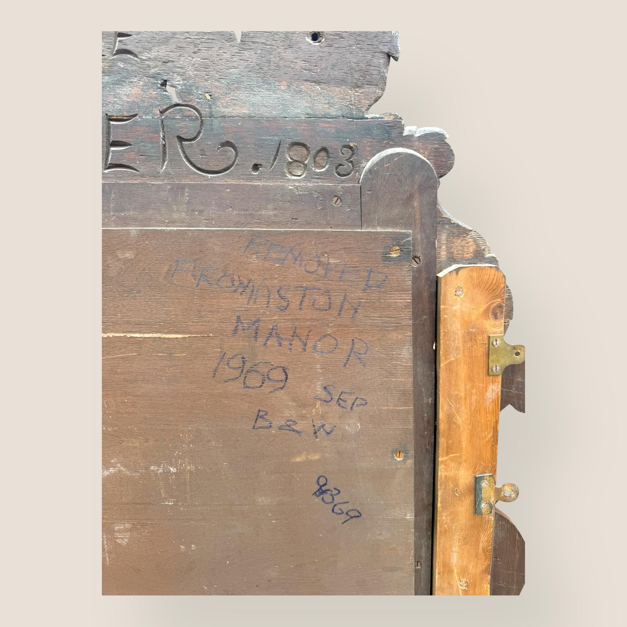 Antiguo espejo de pared de sobremantel del rey de Baviera tallado en madera de roble siglo XIX en venta