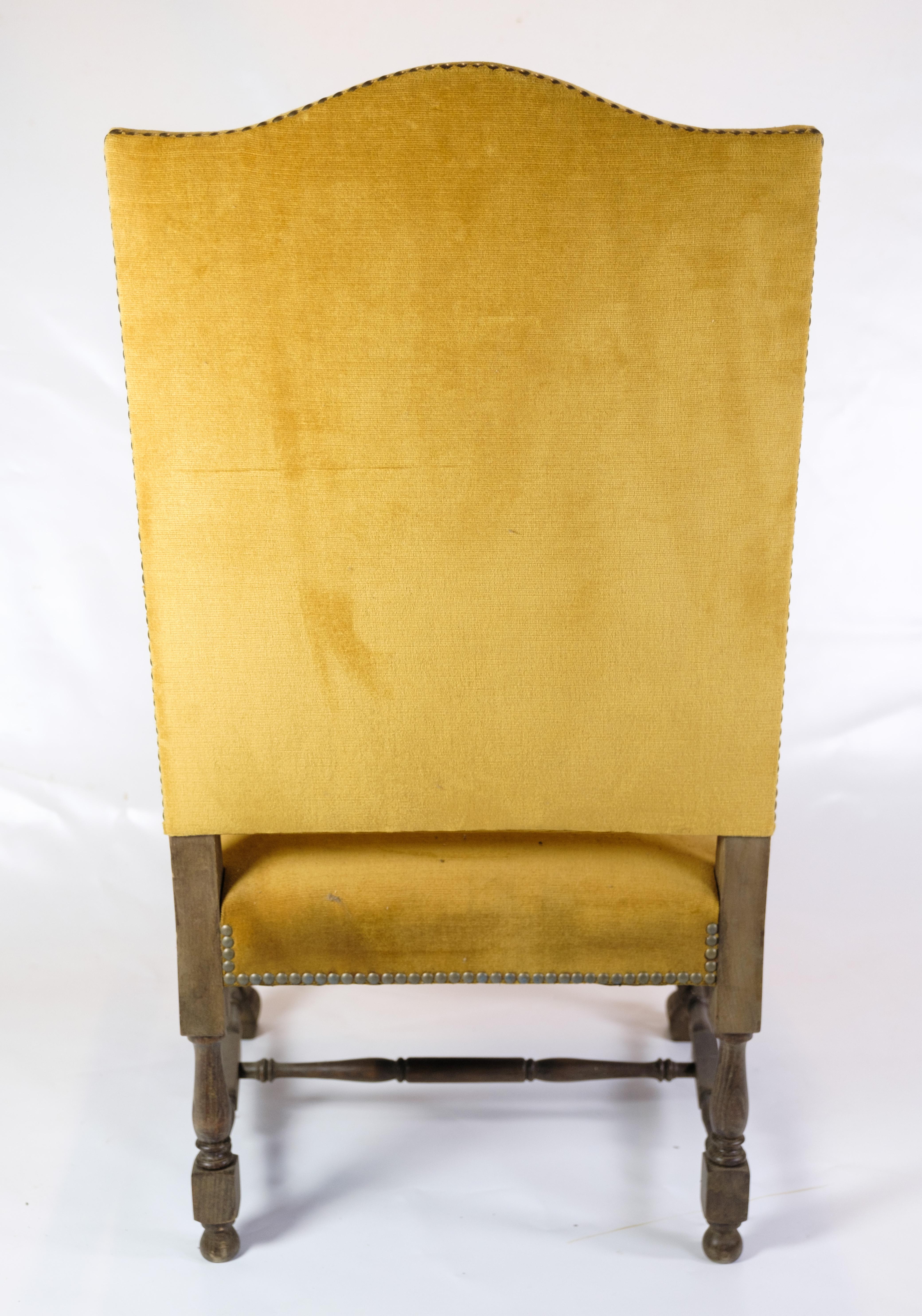 Antique King´s Chair Made With Yellow Nail-Studded Velour From 1920s In Good Condition In Lejre, DK