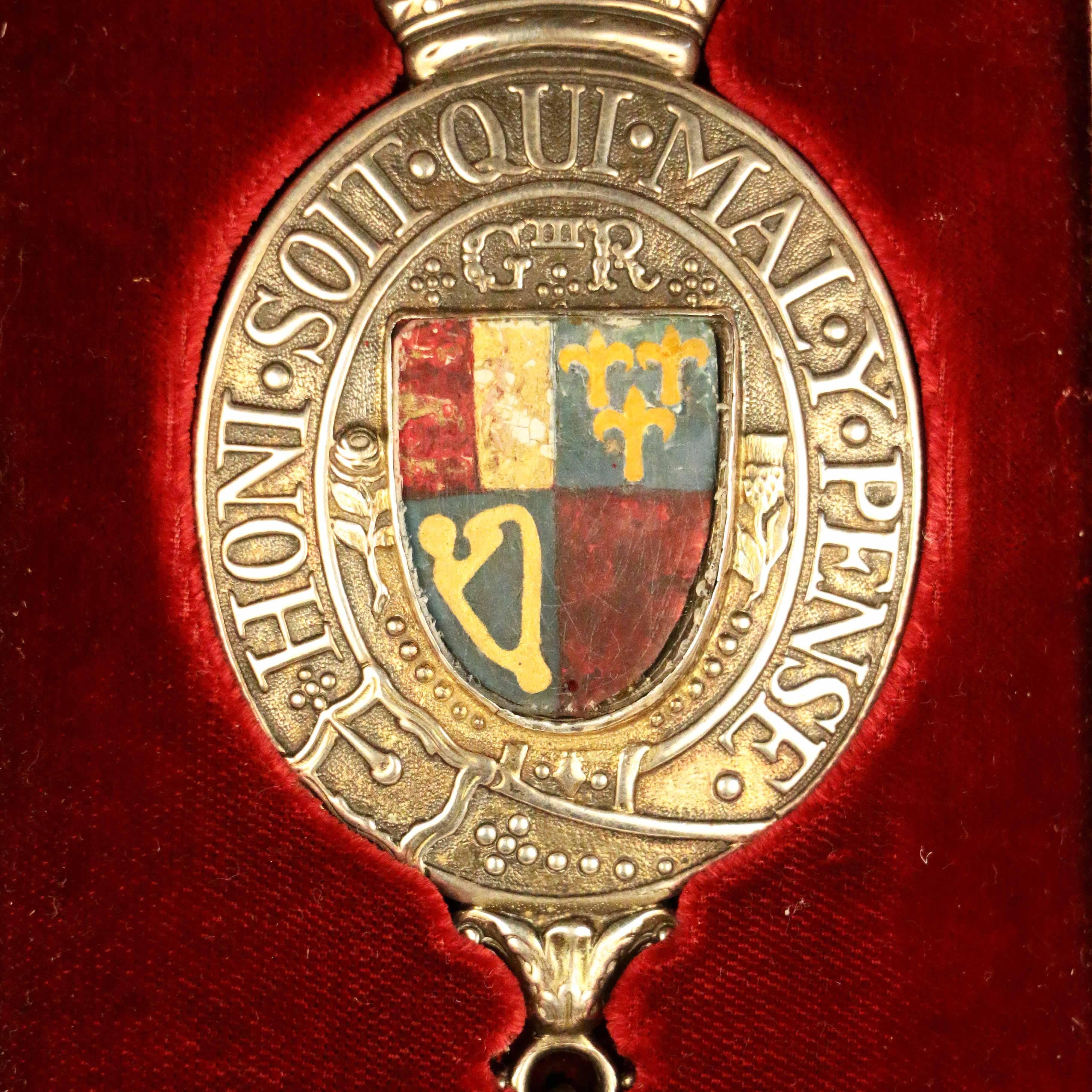 Great Britain (UK) Antique King's Silver Messenger Badge