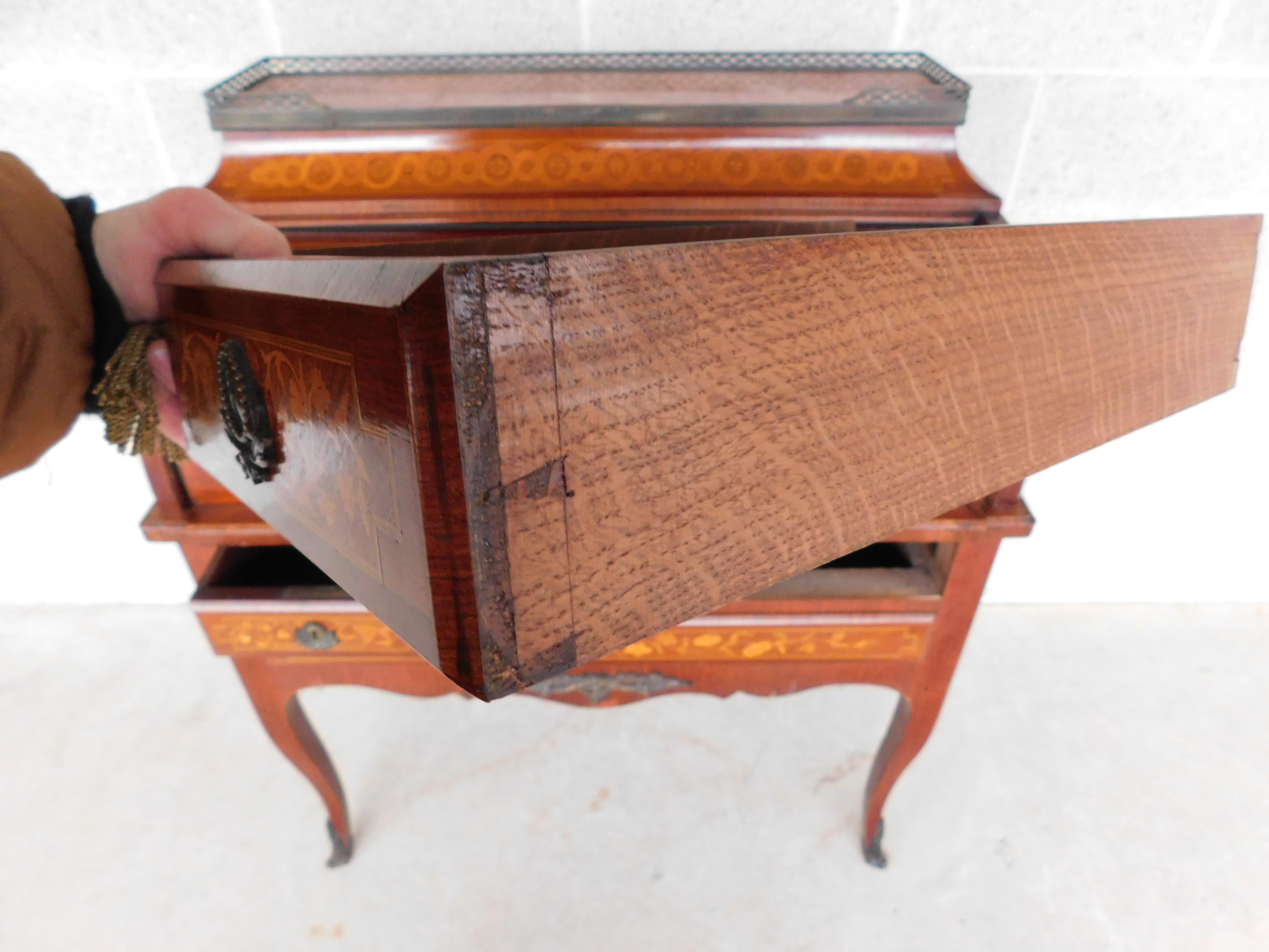 Antique Kingwood French Louis XV Marquetry Inlaid Cylinder Desk For Sale 6