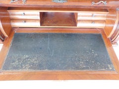 Bureau cylindrique français d'antiquités Louis XV marqueté