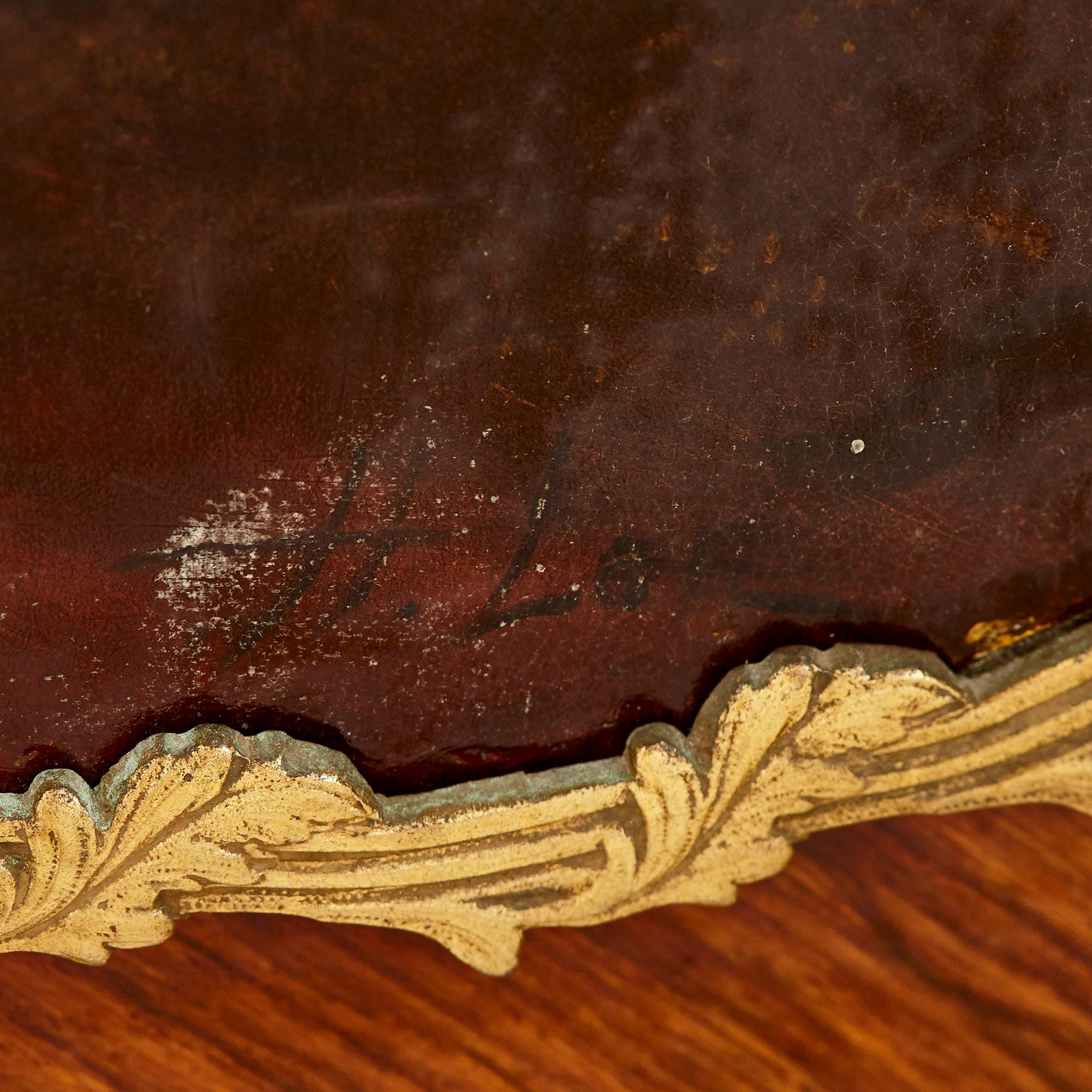 Antiker Beistellschrank aus Veilchenholz, vergoldeter Bronze und Vernis Martin (Goldbronze) im Angebot
