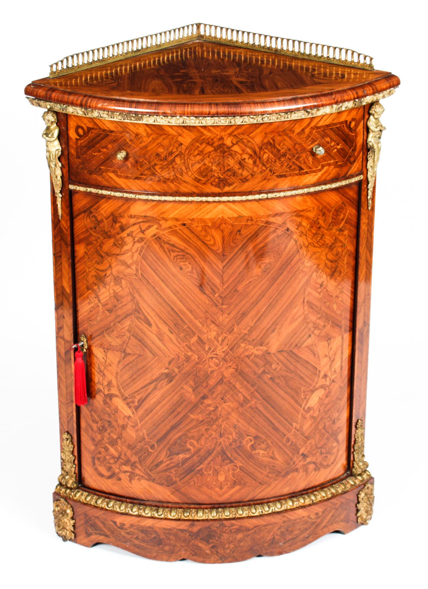 Antique Walnut  and Marquetry Low Corner Cabinet, 19th Century 12