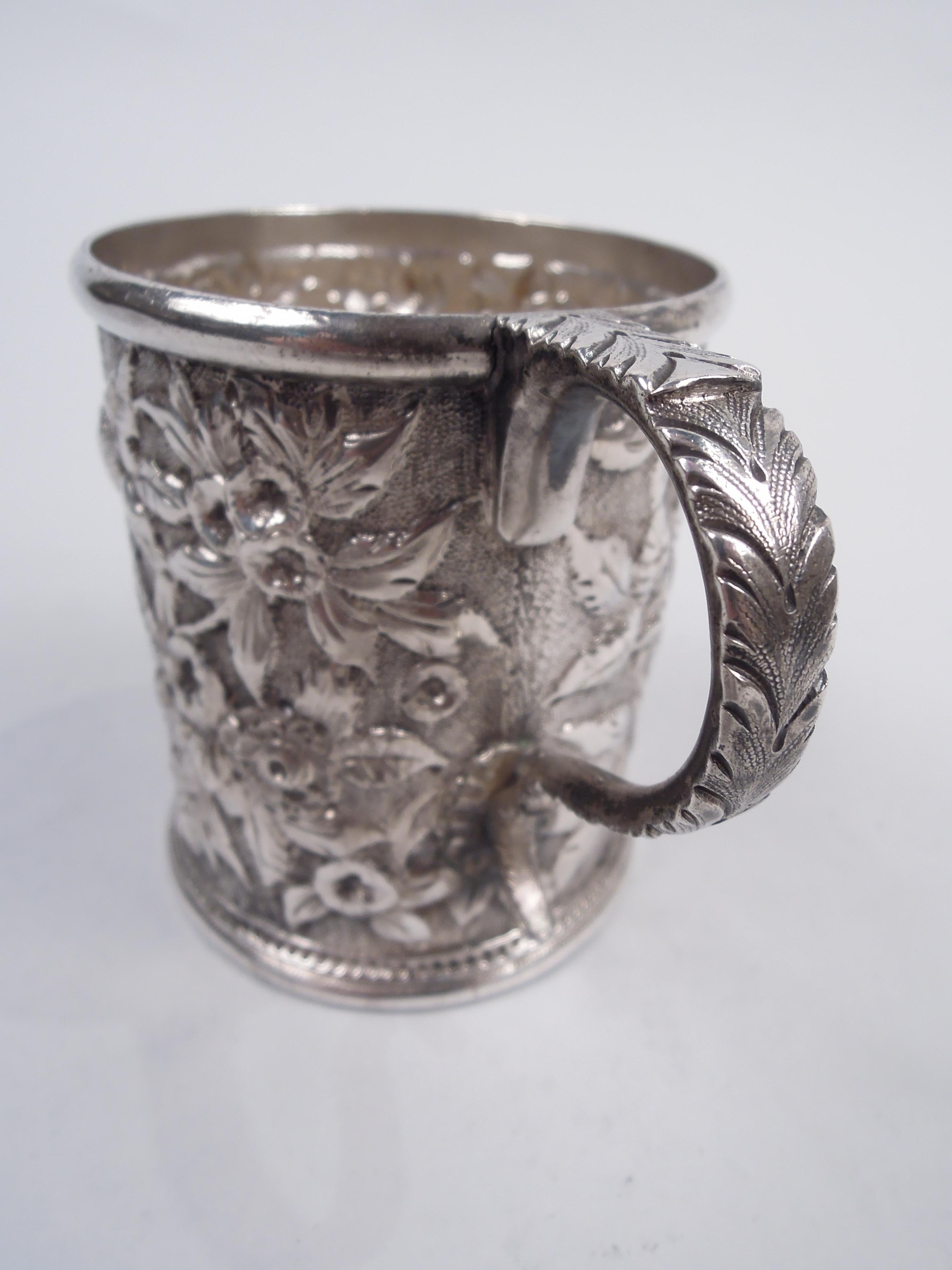 Antique Kirk Baltimore Repousse Silver Baby Cup In Good Condition For Sale In New York, NY