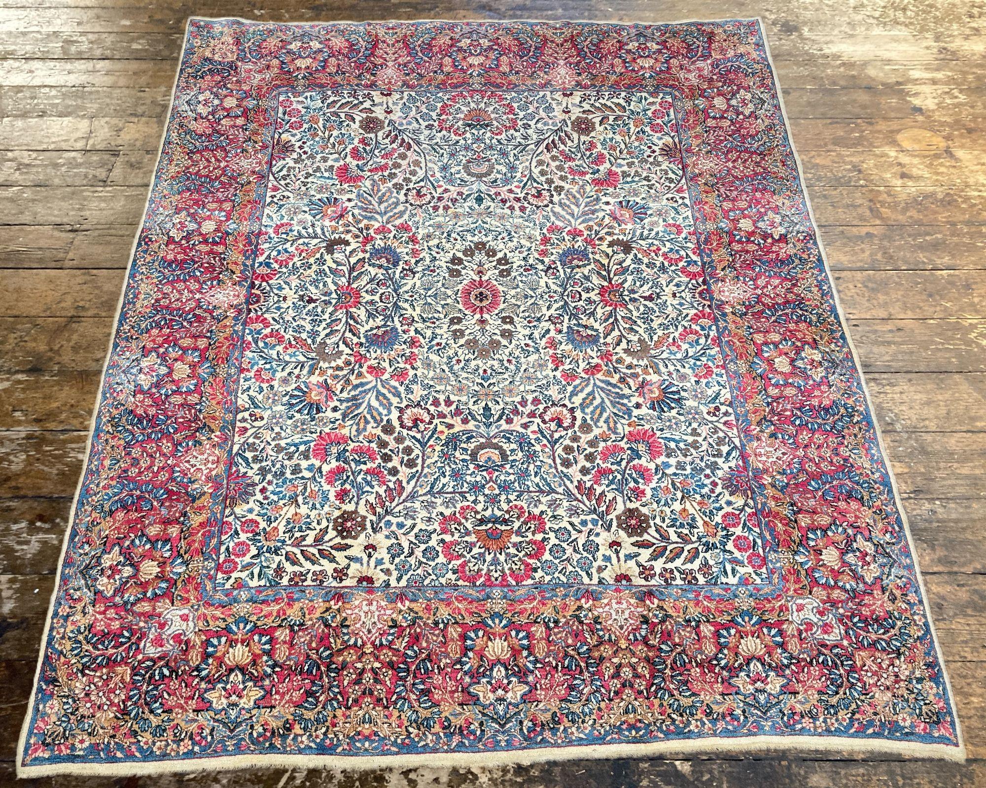 Inizio XX secolo Tappeto antico Kirman Lavar 3,00m x 2,45m in vendita
