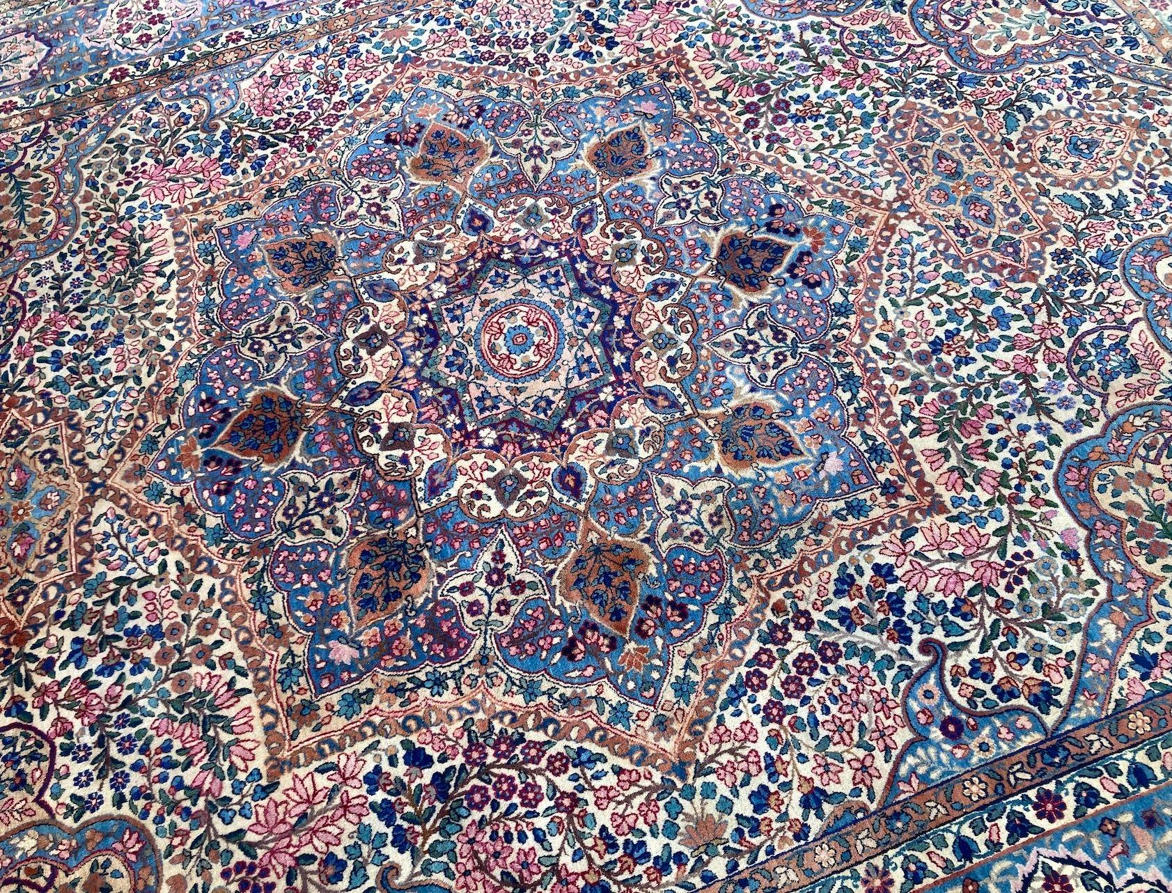 Antique Kirman Lavar Carpet 3.40m x 2.55m For Sale 6