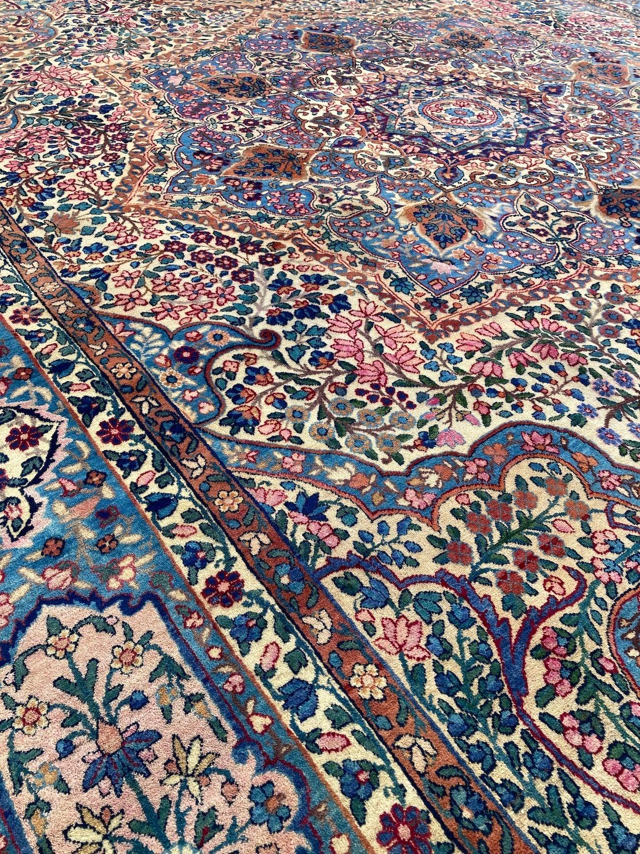 Antique Kirman Lavar Carpet 3.40m x 2.55m For Sale 10