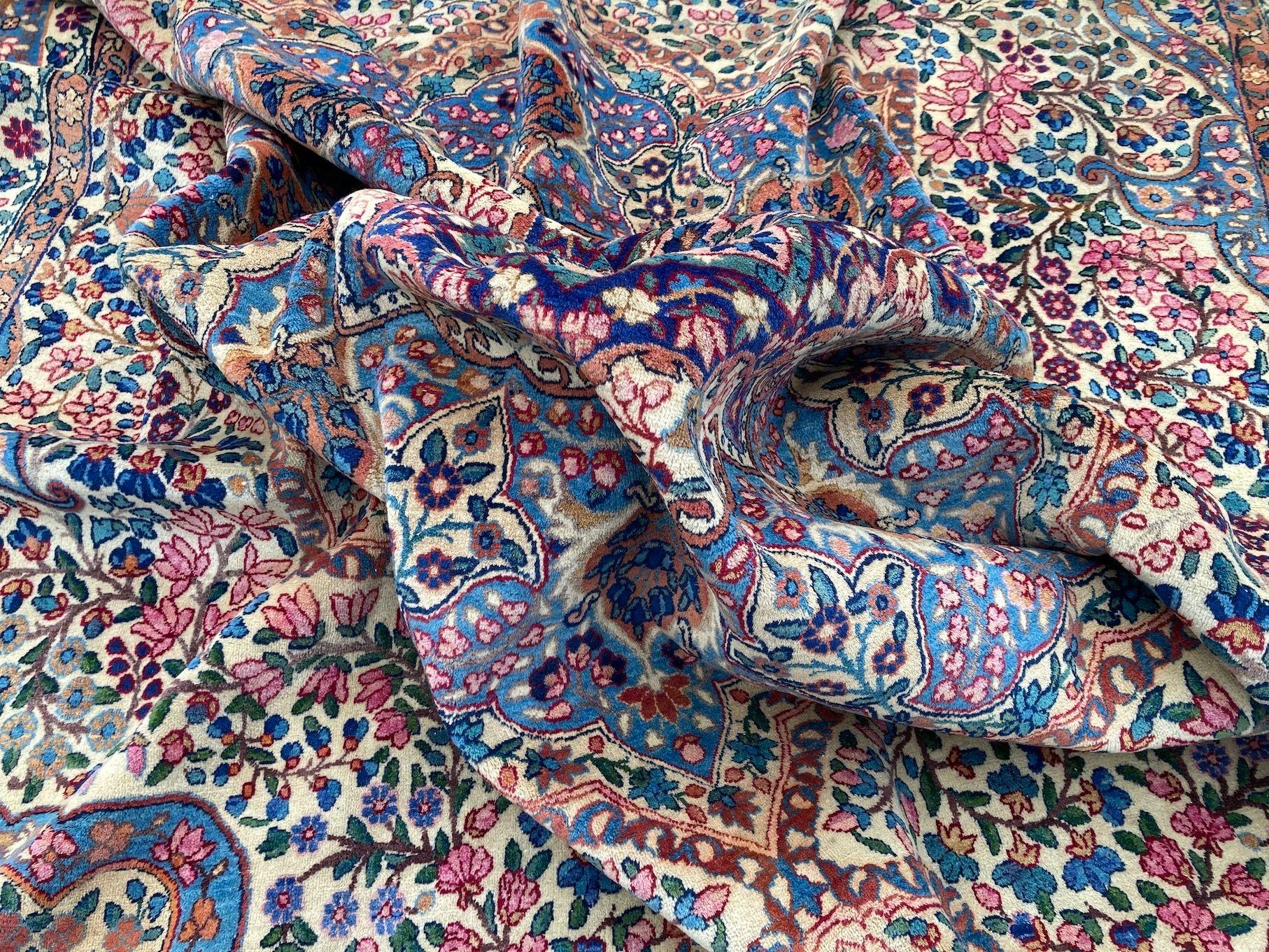 Antique Kirman Lavar Carpet 3.40m x 2.55m For Sale 13