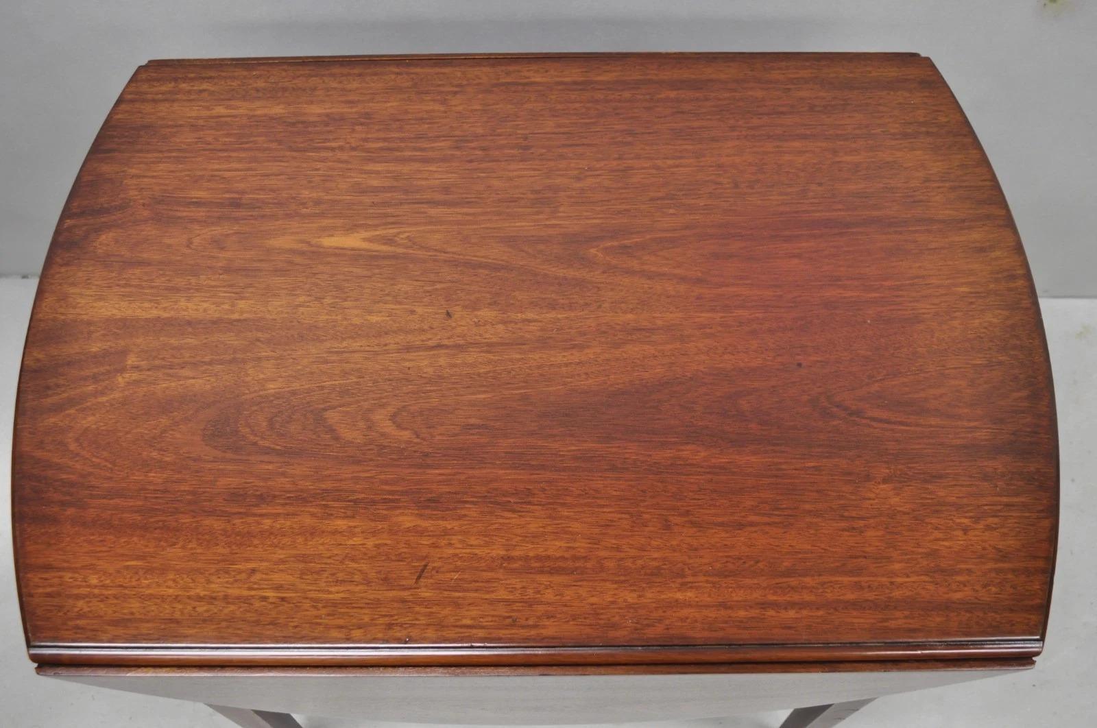 Ancienne table Pembroke à abattant en acajou Colonial Williamsburg CW-27 en vente 5