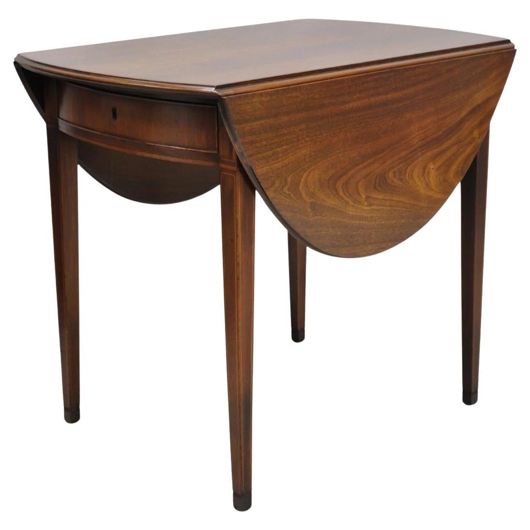 Ancienne table Pembroke à abattant en acajou Colonial Williamsburg CW-27 en vente