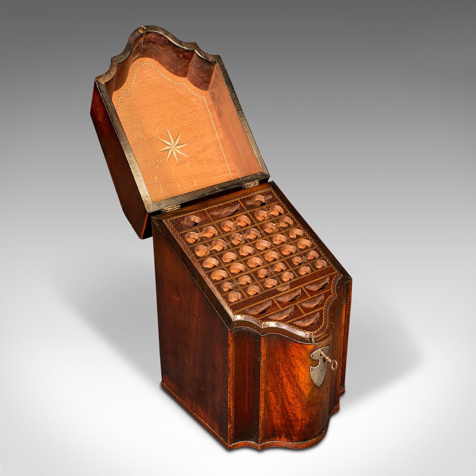 18th Century Antique Knife Box, English, Walnut, Cutlery Canteen, Fitted Interior, Georgian For Sale