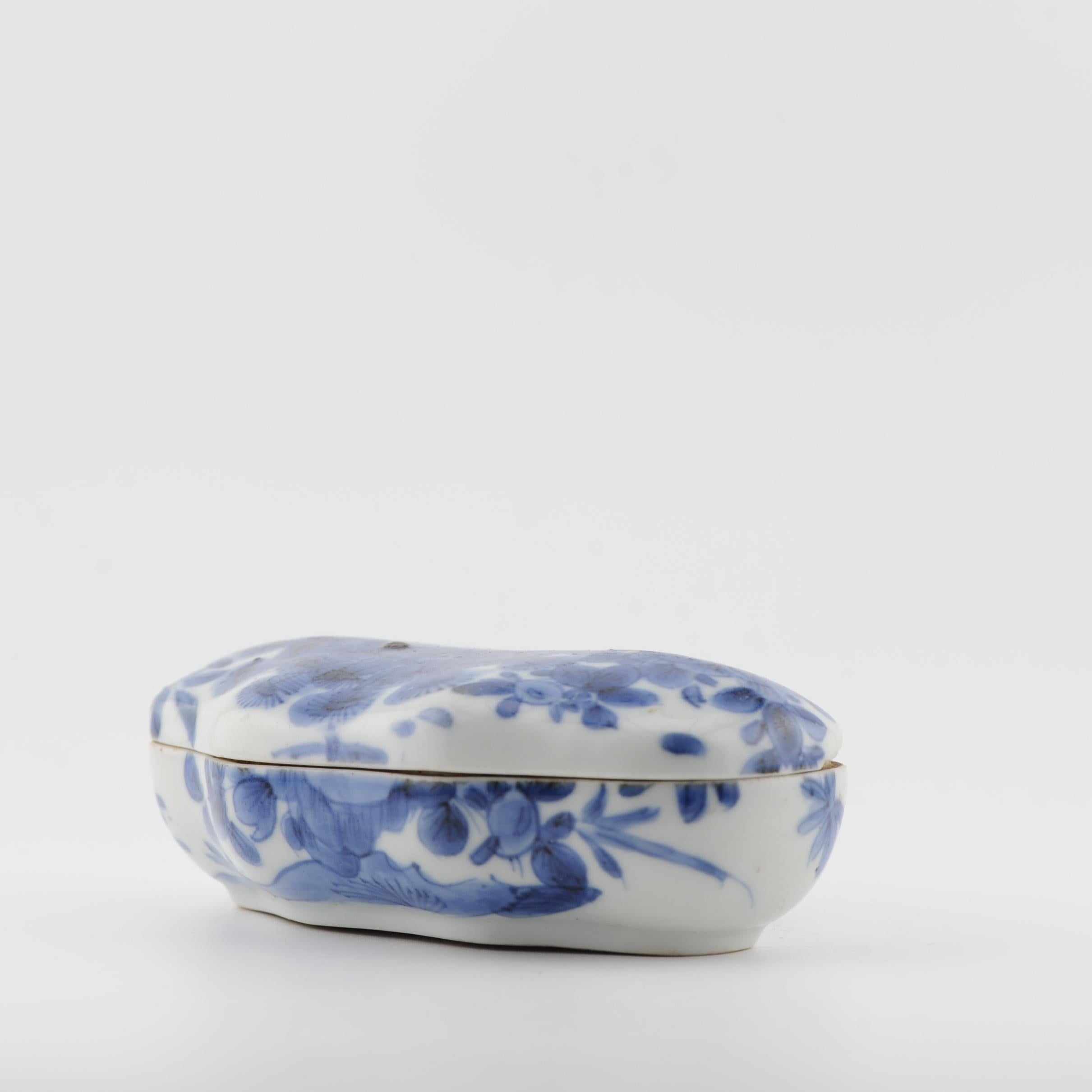 Boîte en porcelaine japonaise Arita PEACOCK ancienne de la période Ko-Imari Edo 17C en vente 9
