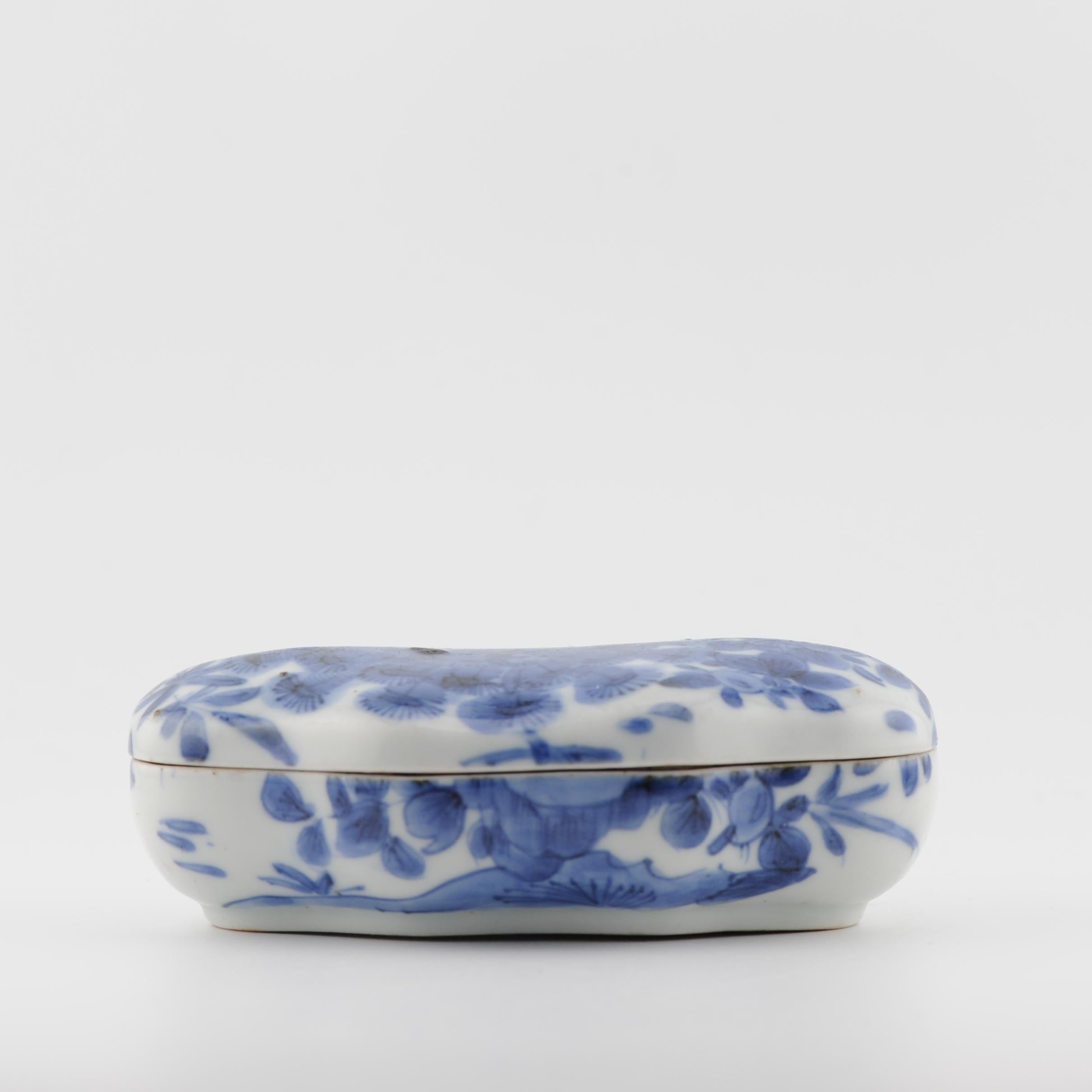 Boîte en porcelaine japonaise Arita PEACOCK ancienne de la période Ko-Imari Edo 17C en vente 13