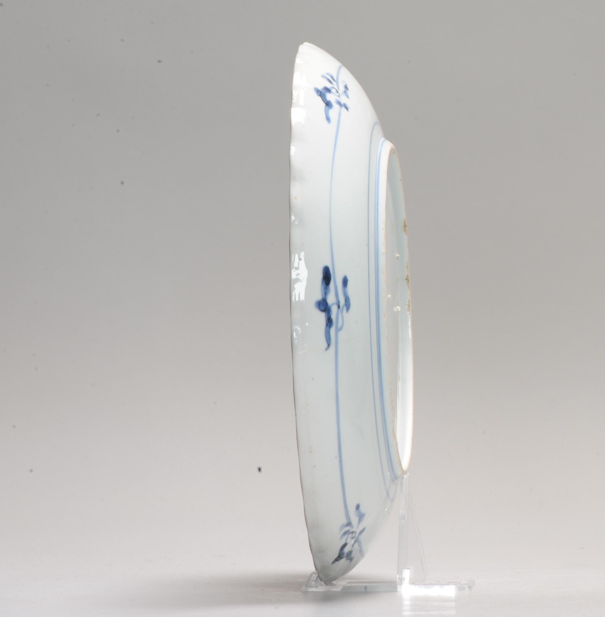 Antiguo Plato de Porcelana Japonesa del Periodo Ko-Imari Edo, Siglo XVII Japonés en venta