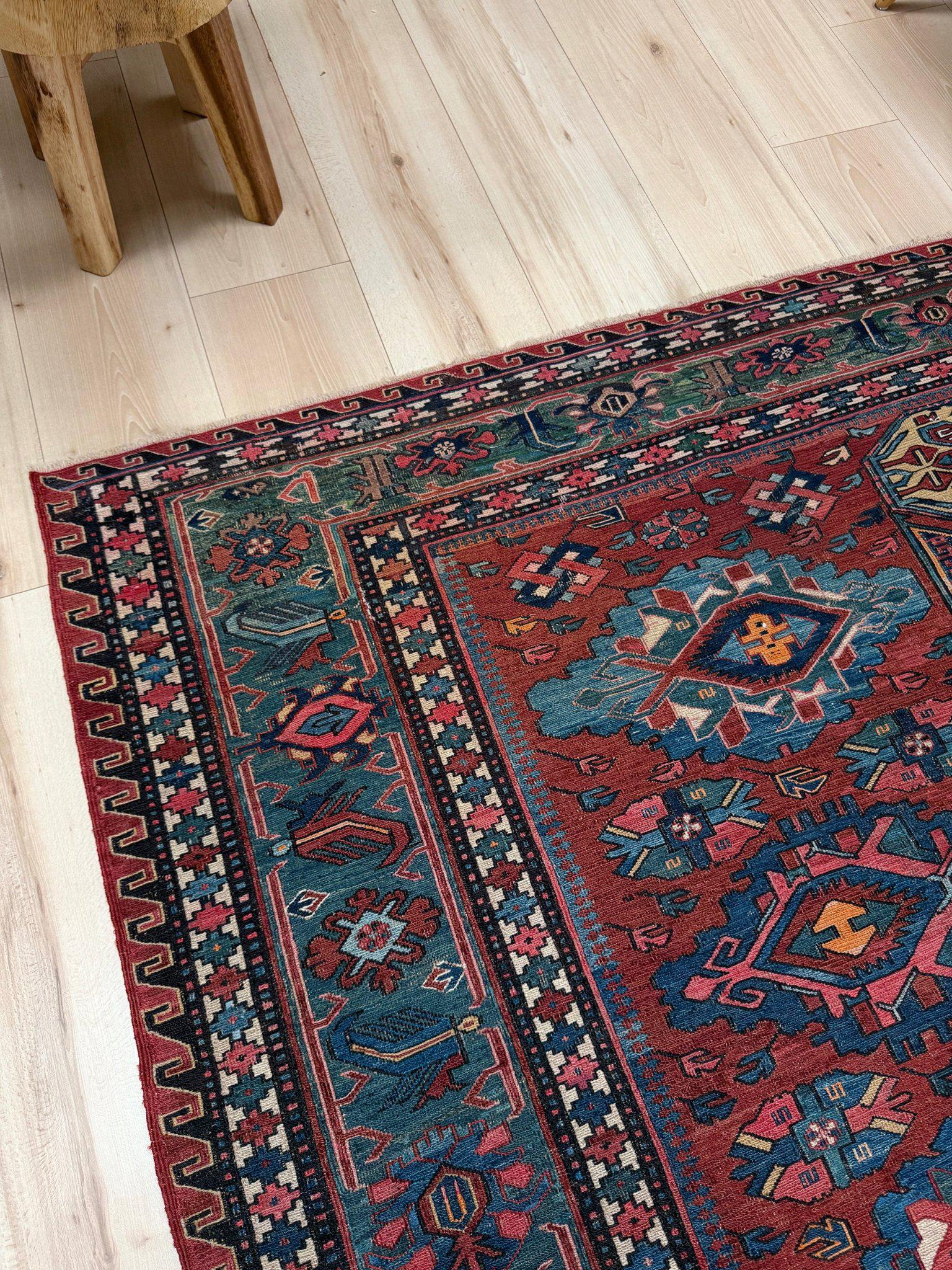 Début du 20ème siècle Tapis ancien Konagkend Kuba Caucasien Soumak • 9′8″×10′4″ • 1920 Azerbaïdjan en vente