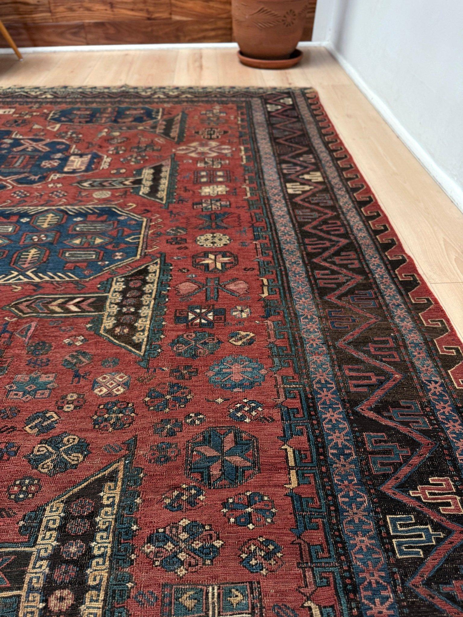 Antiker Konagkend Kuba Soumak - • Mitte 19. Jahrhundert Kaukasischer Teppich (10'4 