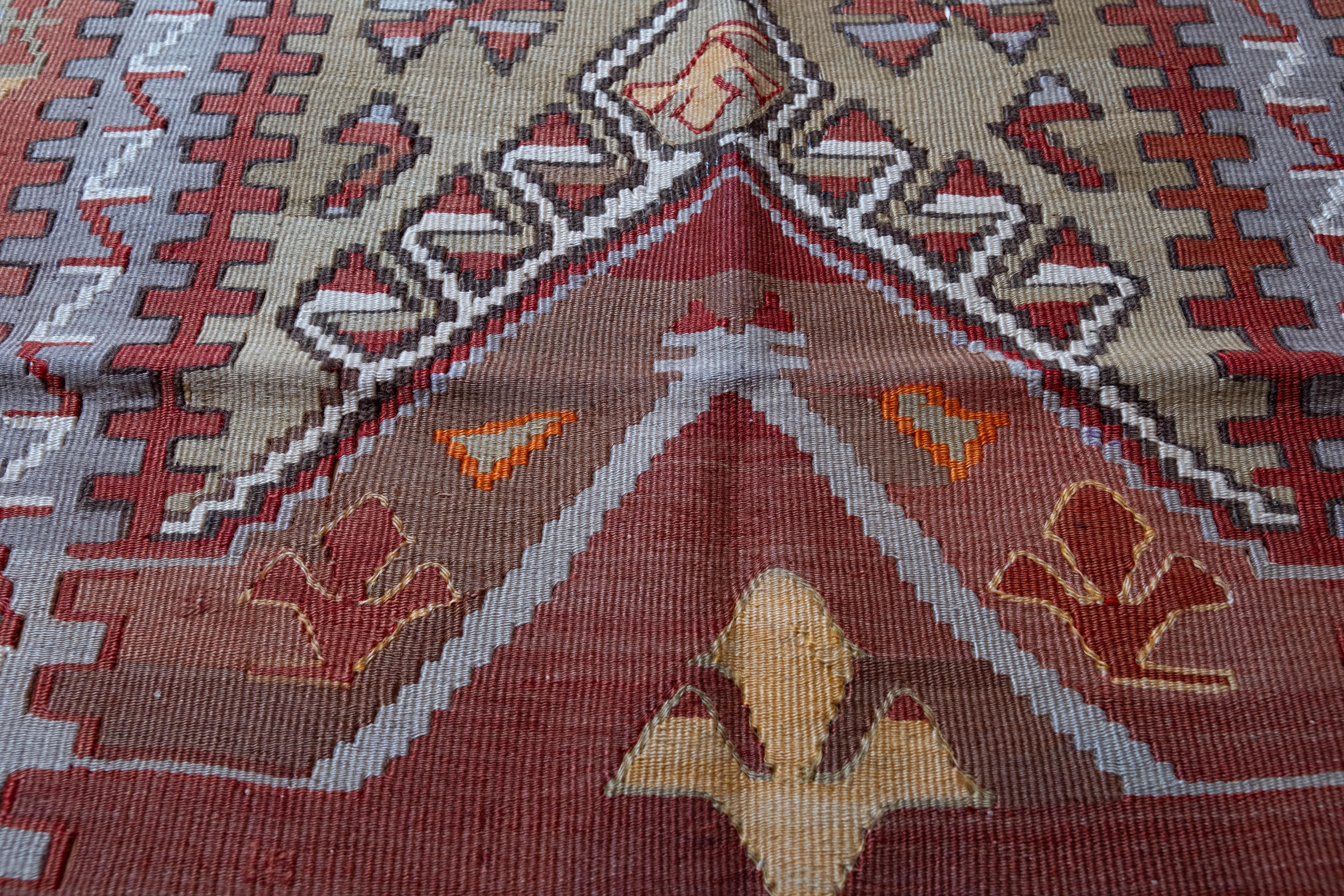 Antique Konya Kilim Rug Wool Old Central Anatolian Turkish Carpet In Good Condition For Sale In Tokyo, JP