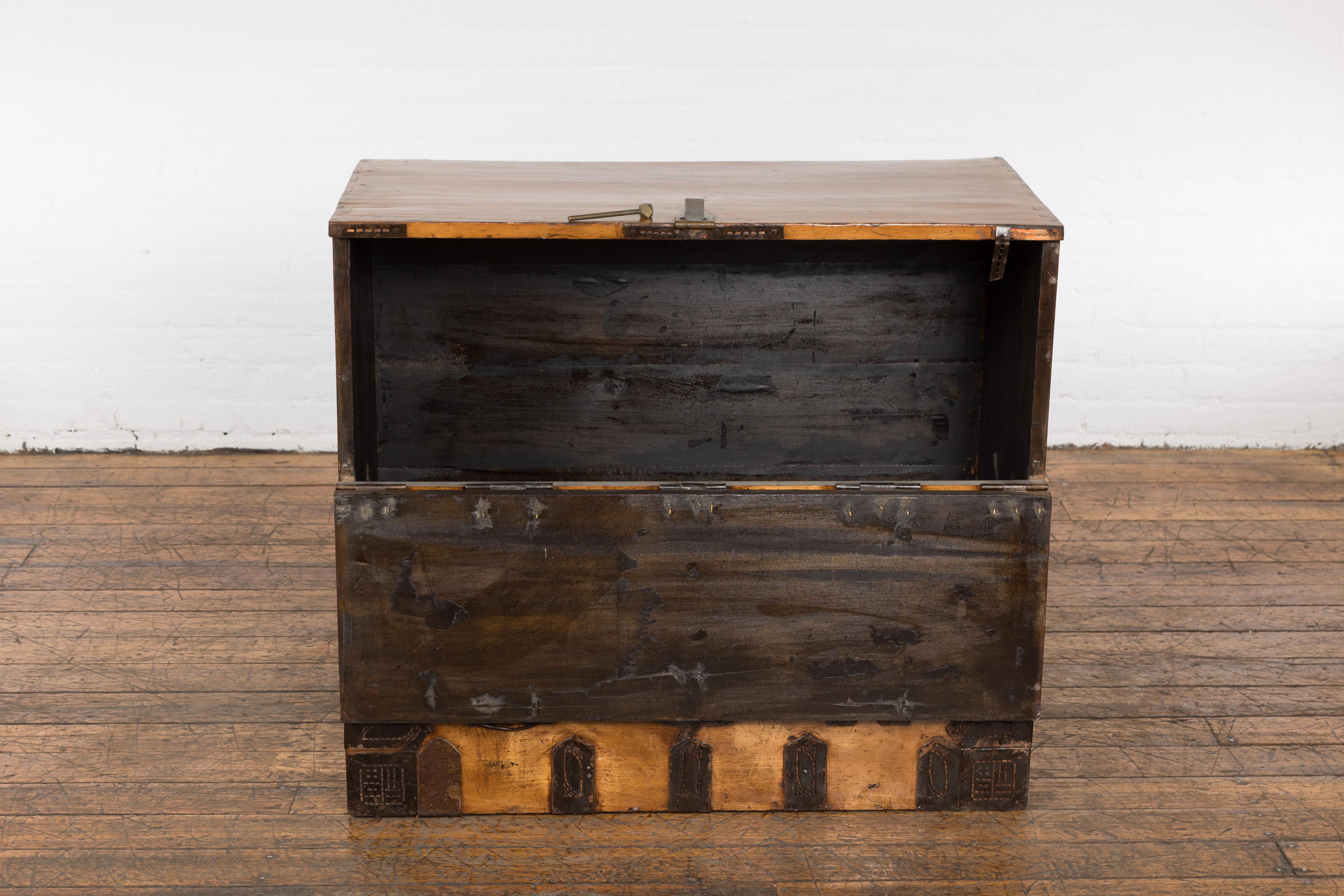 19th Century Antique Trunk Chest with Front Opening For Sale 7