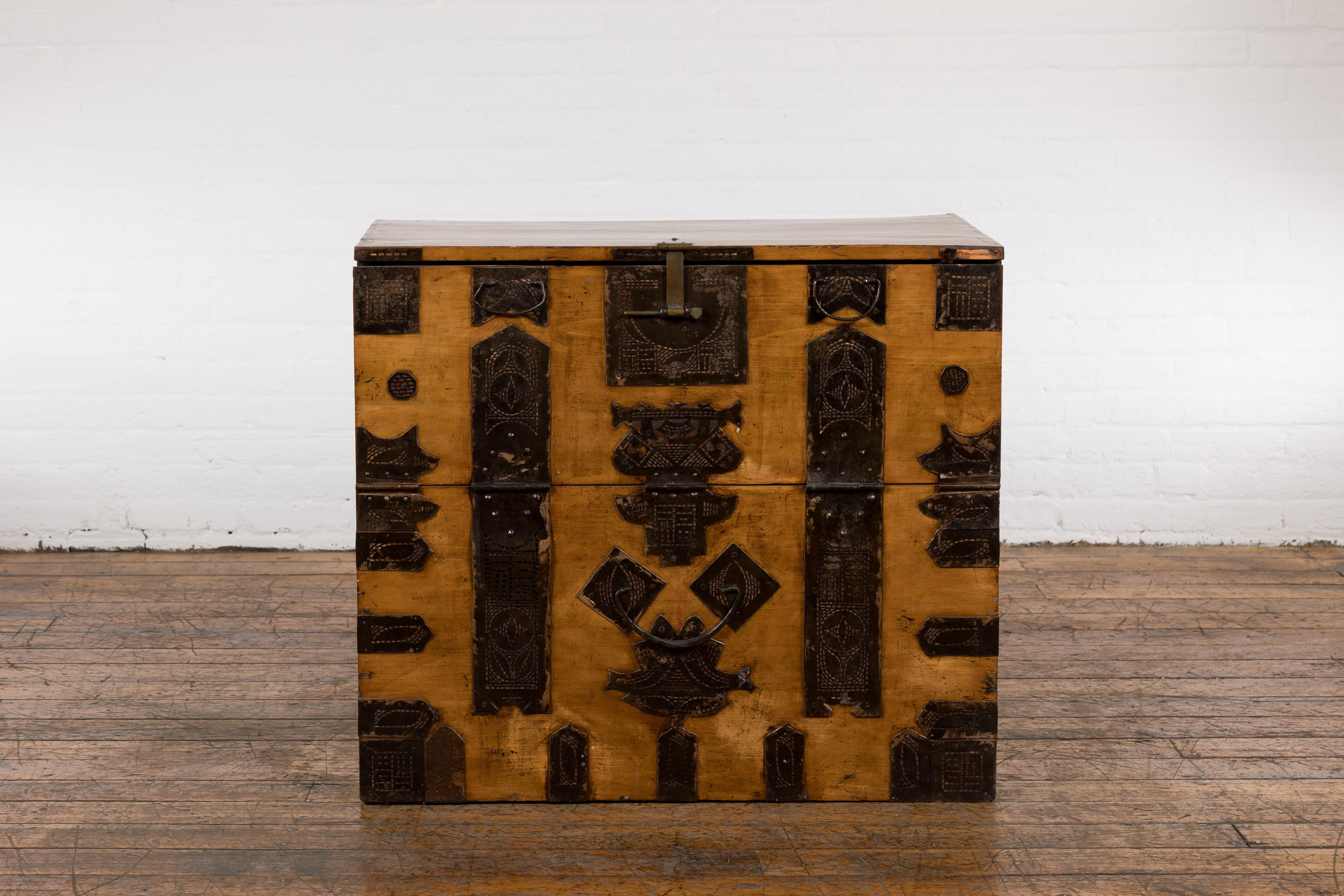 19th Century Antique Trunk Chest with Front Opening In Good Condition For Sale In Yonkers, NY