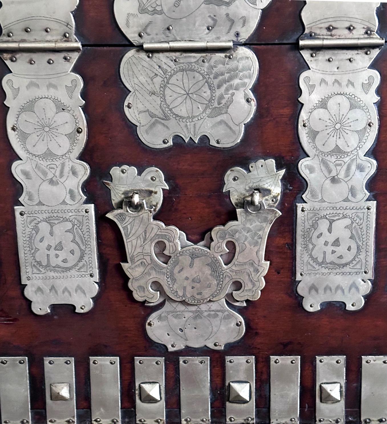Antique Korean Bandaji Chest Pyongyang Joseon Dynasty For Sale 5