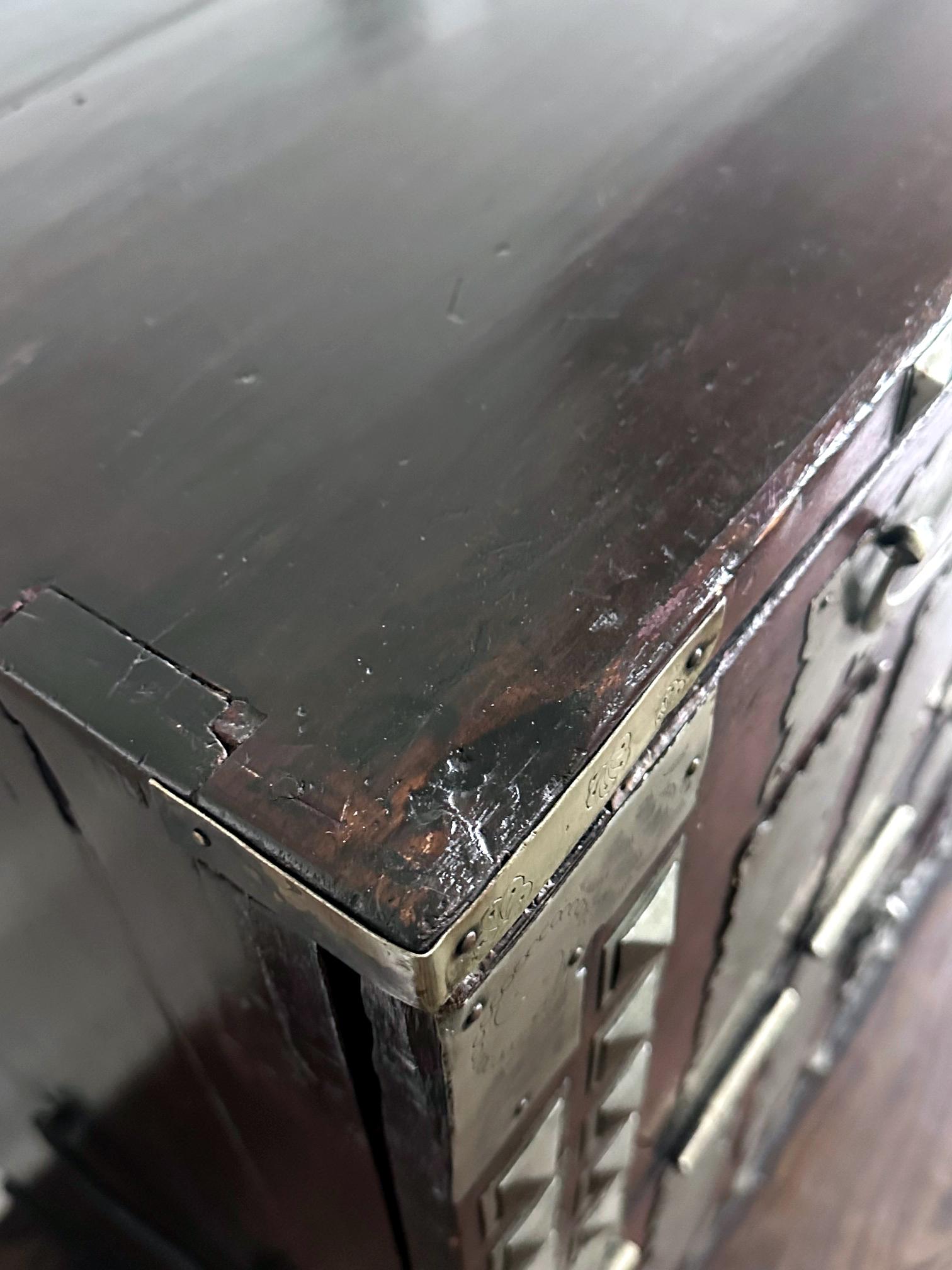 Antique Korean Bandaji Chest Pyongyang Joseon Dynasty For Sale 10