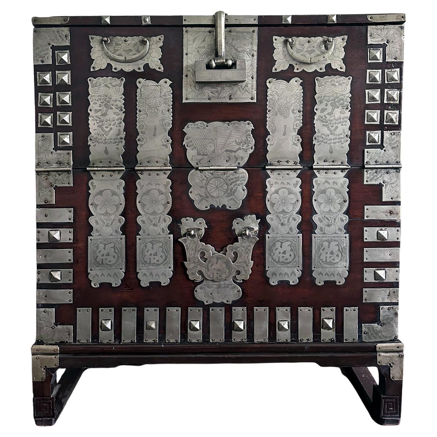 Antique Korean Bandaji Chest Pyongyang Joseon Dynasty
