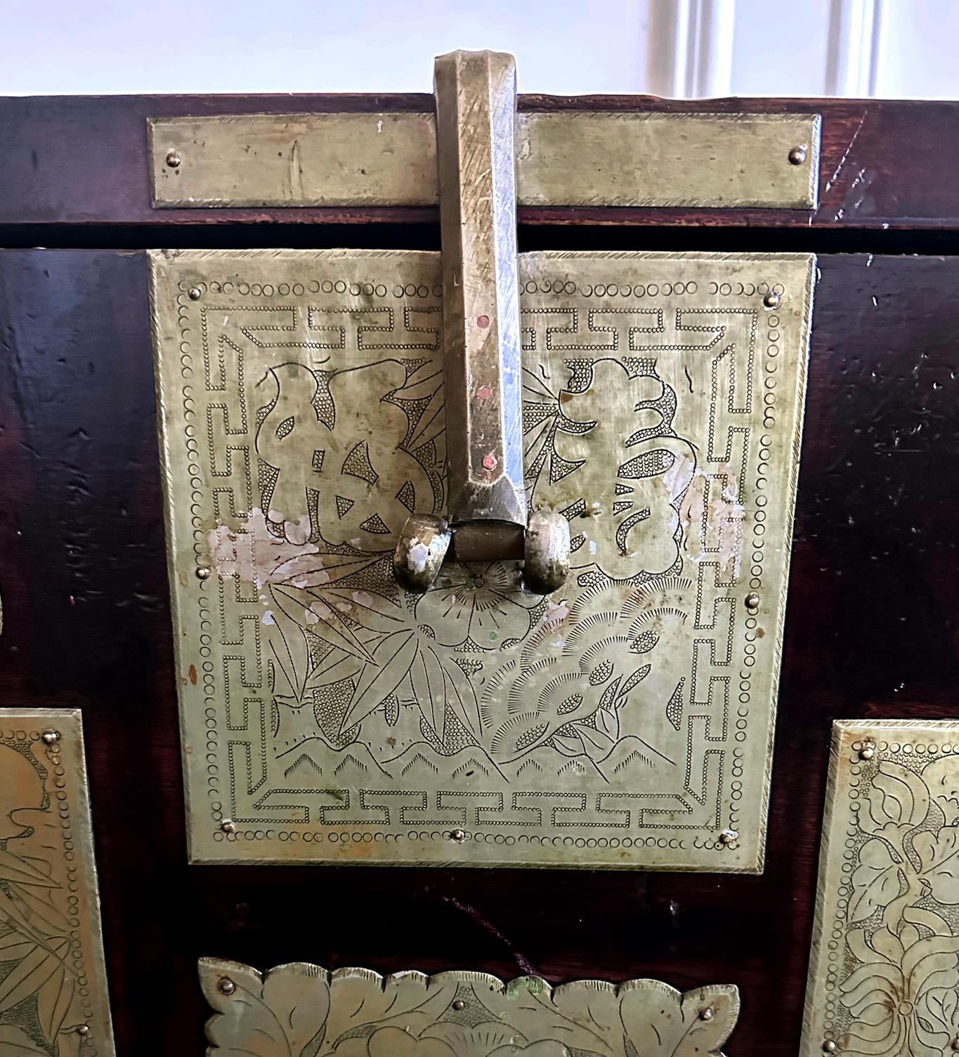 Antique Korean Bandaji Chest Pyongyang Joseon Dynasty For Sale 8
