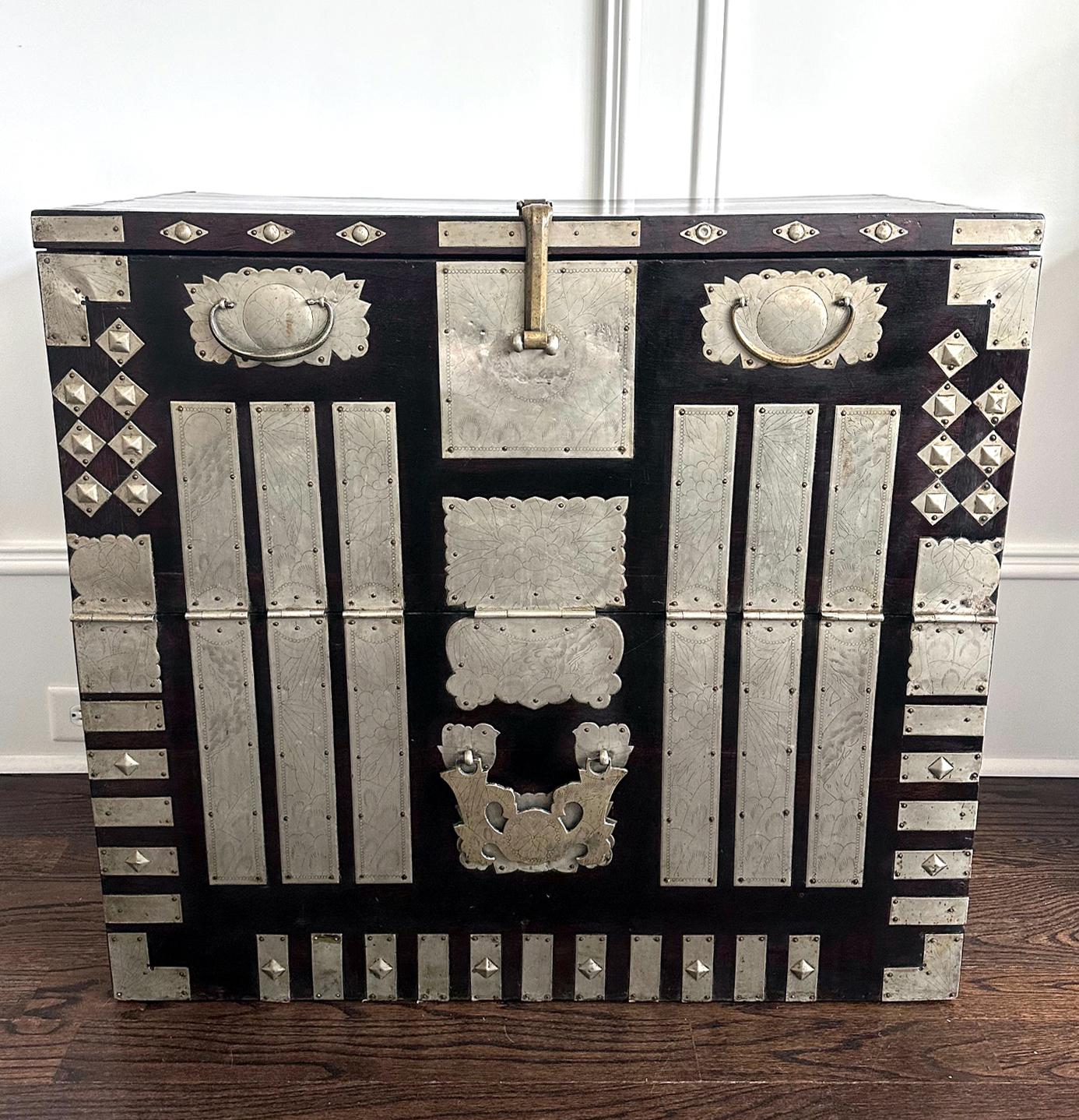 A striking Korean Bandaji with beautiful condition and patina circa 19th century of late Joseon Dynasty. Bandaji is known as drop front half-opening chest that was used to store family valuables and beddings. The Bandaji on offer was made in