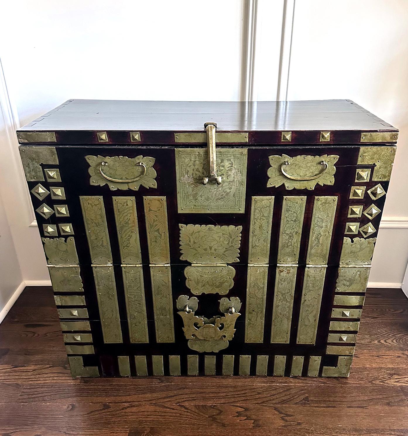 Bandaji is known as drop front half-opening chest that was used to store family valuables and beddings. The Bandaji on offer was made in Pyongyang region of Pyongan Do (province) in now North Korea circa late 19th century of Joseon Dynasty.
