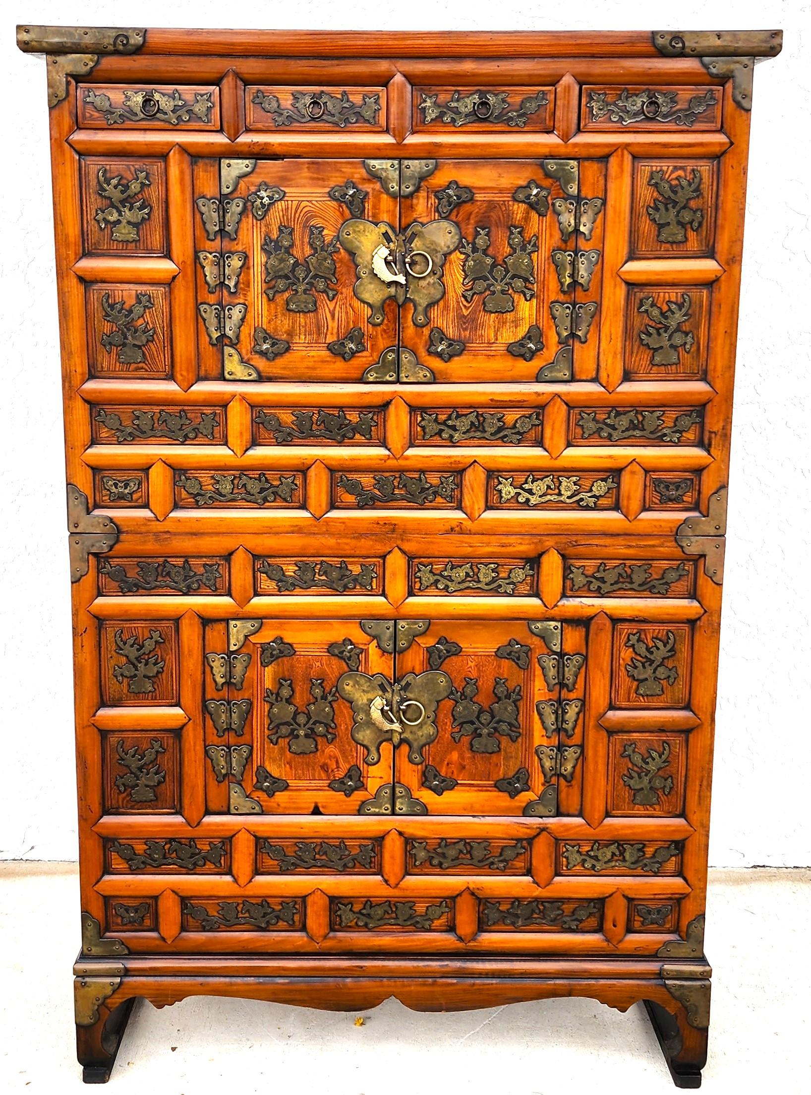 For FULL item description click on CONTINUE READING at the bottom of this page.

Offering One Of Our Recent Palm Beach Estate Fine Furniture Acquisitions Of An
Antique Korean Elm & Brass Bound Bandaji Nong Tansu Scholars Chest Wedding Cabinet
Early