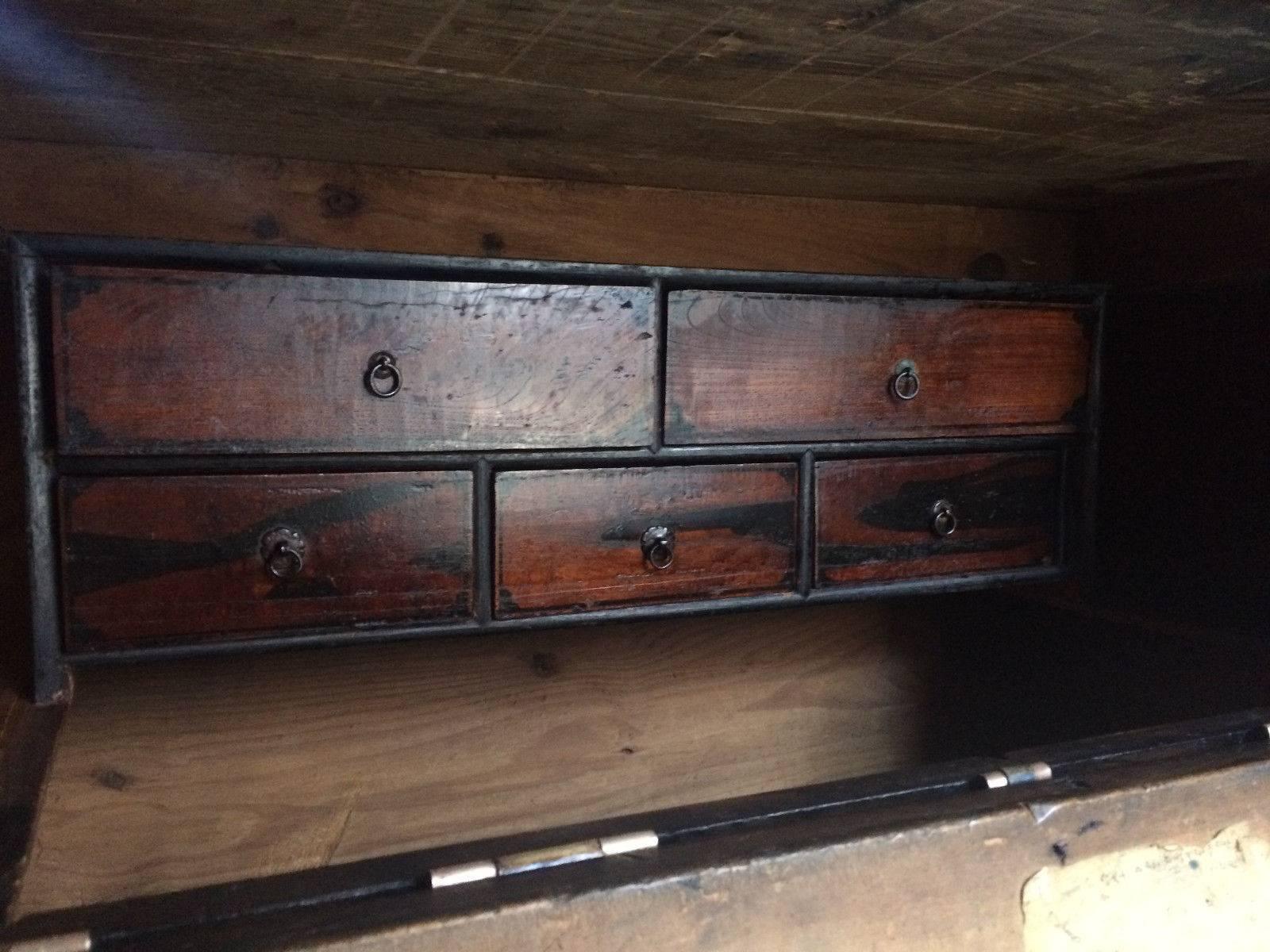 Antique Korean Blanket Chest Trunk Elm Brass 19th Century, circa 1870 2