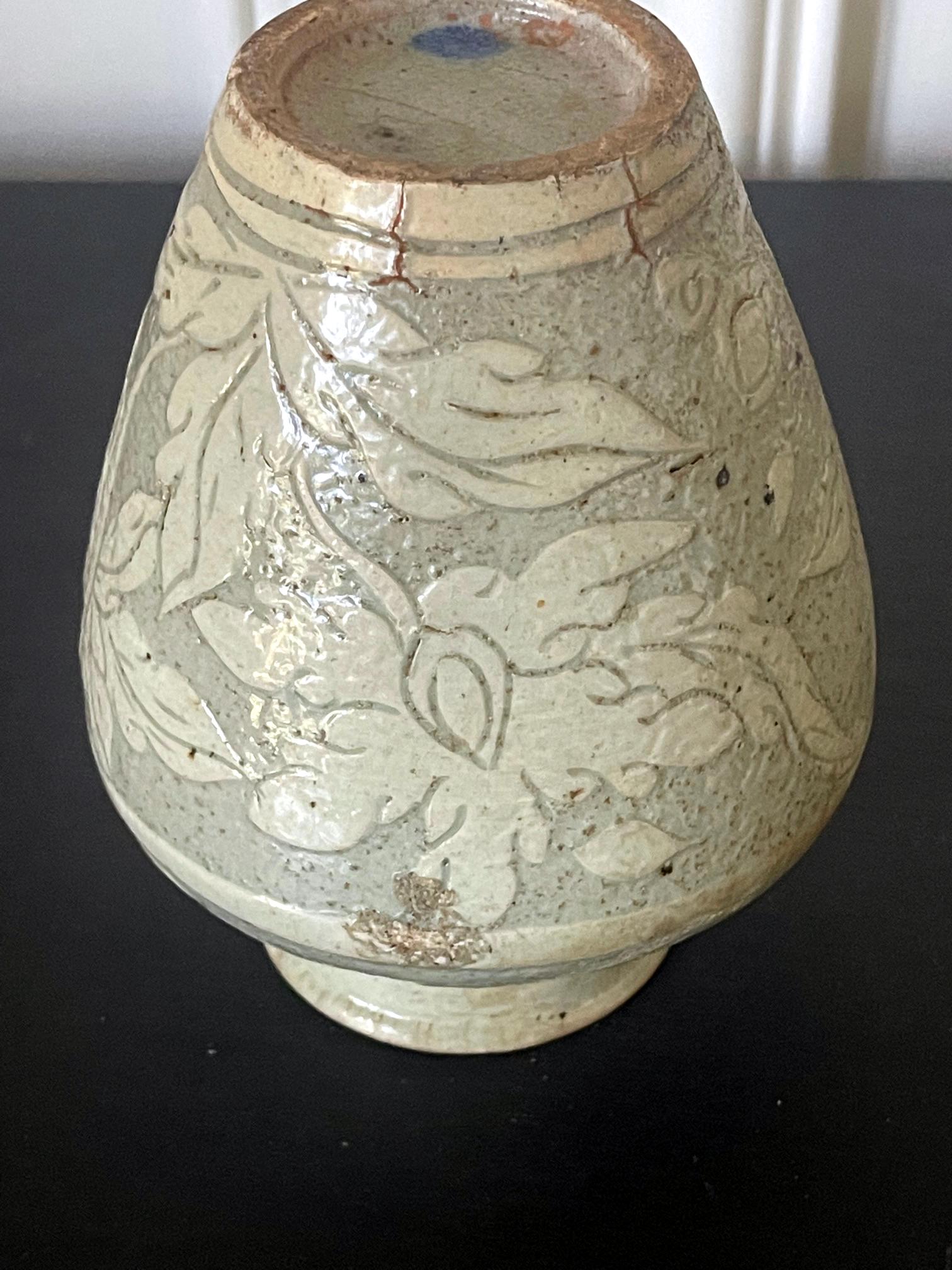 Antique Korean Buncheong Ceramic Vase with Incised Designs For Sale 11