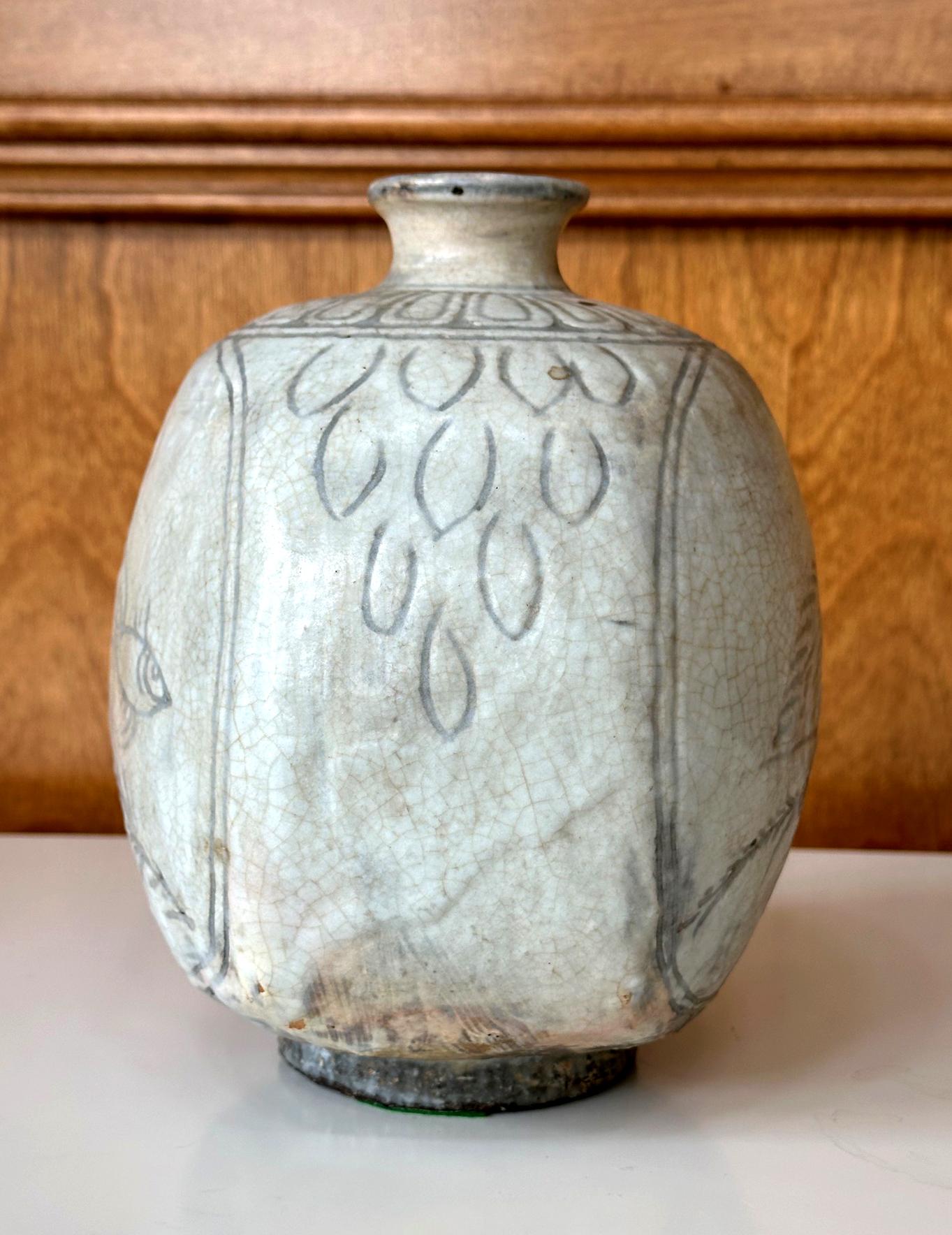 Antique Korean Buncheong Flat Bottle Vase with Incised Designs In Good Condition For Sale In Atlanta, GA