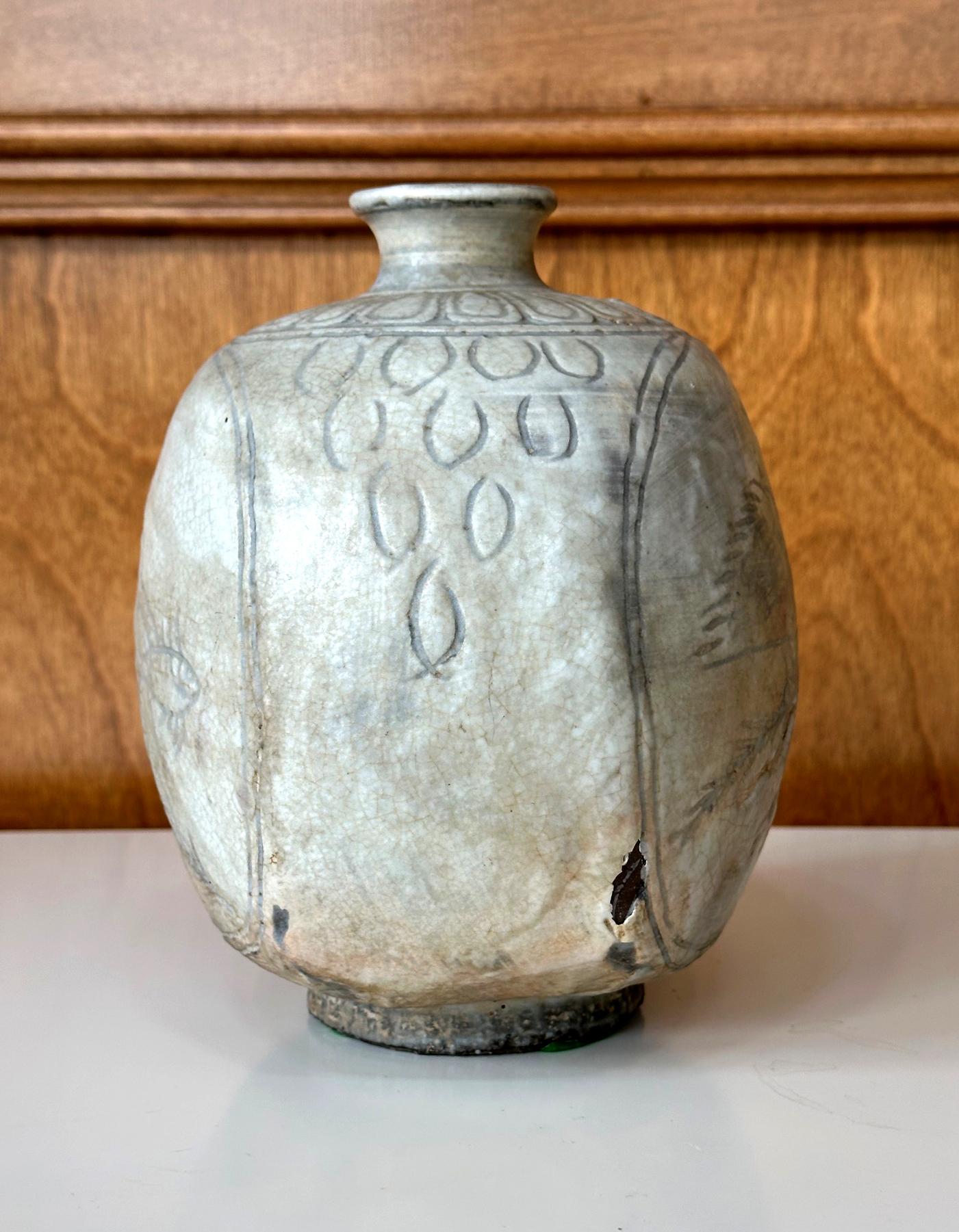 Antique Korean Buncheong Flat Bottle Vase with Incised Designs For Sale 1