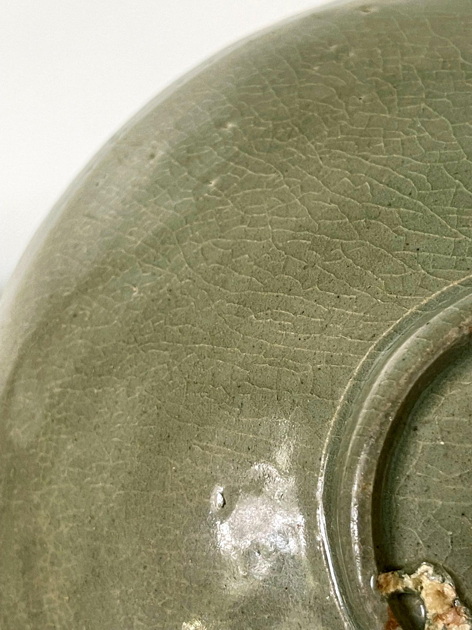 Antike Koreanische Keramikschale mit geschnitztem Design aus der Goryeo-Dynastie im Angebot 6