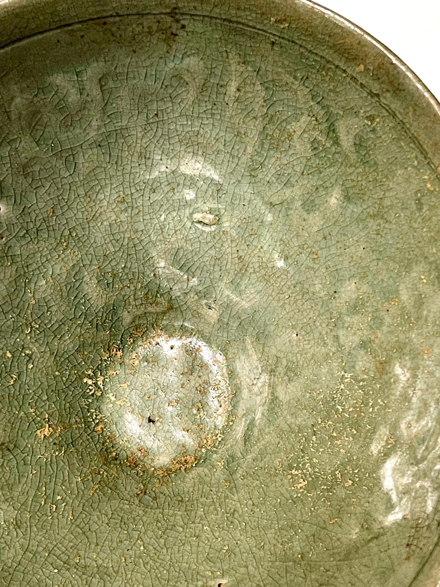 Antique Korean Ceramic Bowl with Incised Design  In Good Condition For Sale In Atlanta, GA