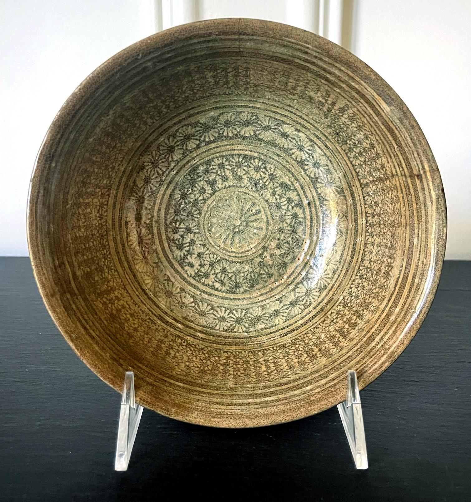 Antique Korean Ceramic Buncheong Bowl Joseon Dynasty For Sale 4