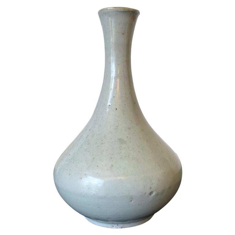 Antique Korean Ceramic White Glazed Bottle Vase Joseon Dynasty For Sale at  1stDibs
