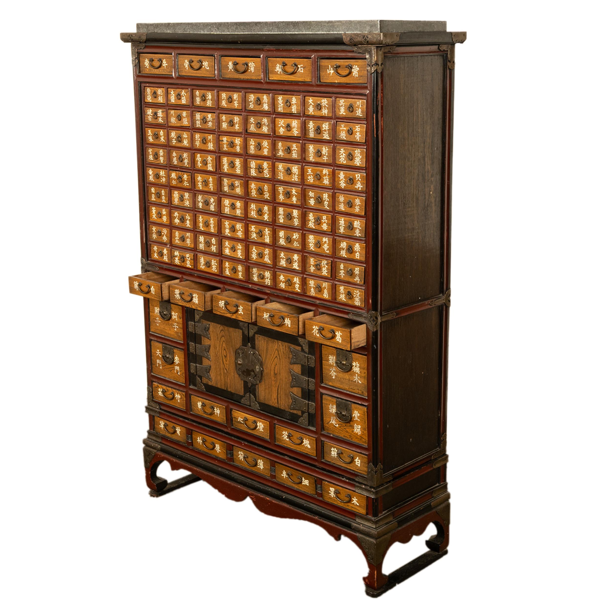 Antique Korean Elm Medicine Apothecary Cabinet Chest 88 Drawers Yakjang 1920 For Sale 5