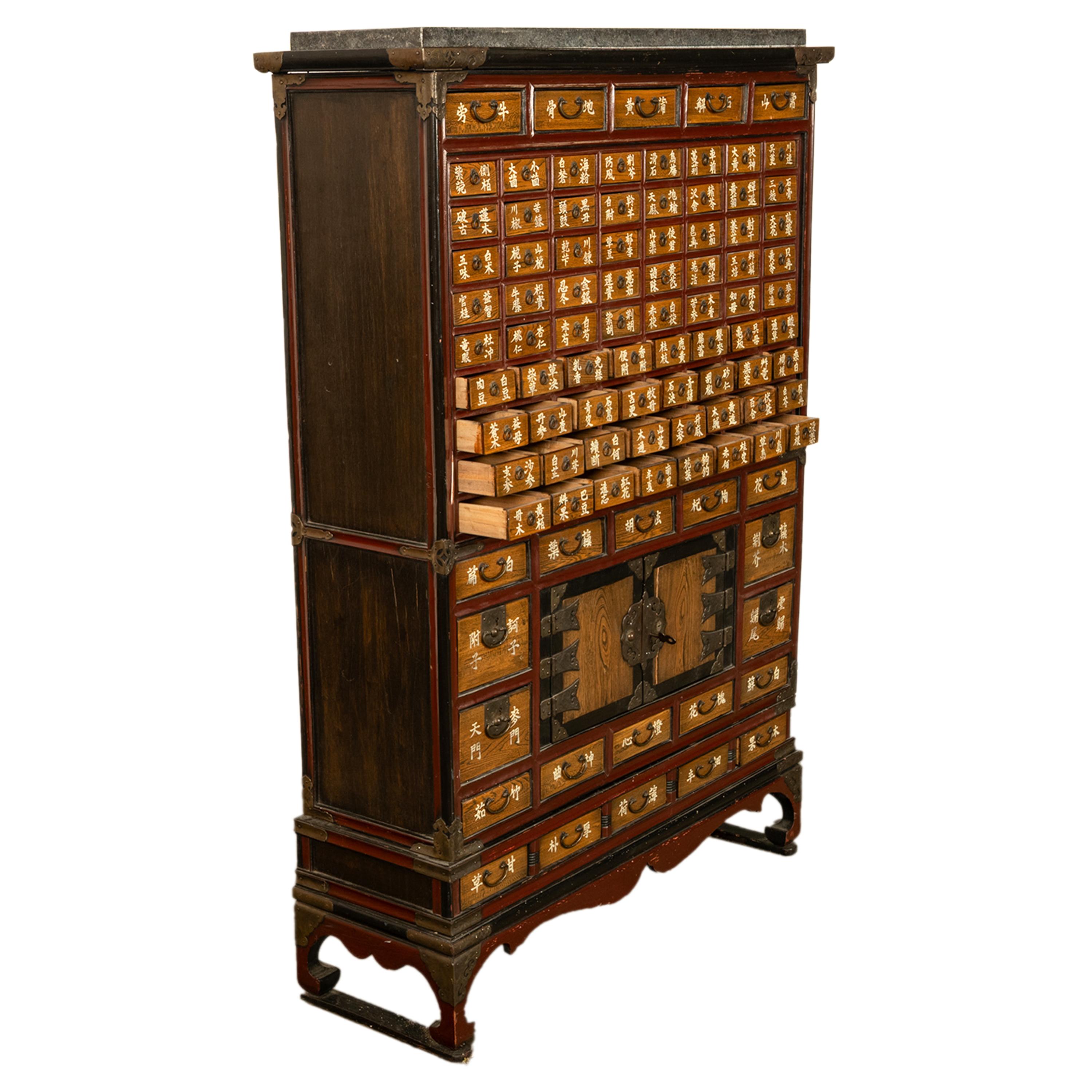 Antique Korean Elm Medicine Apothecary Cabinet Chest 88 Drawers Yakjang 1920 For Sale 2