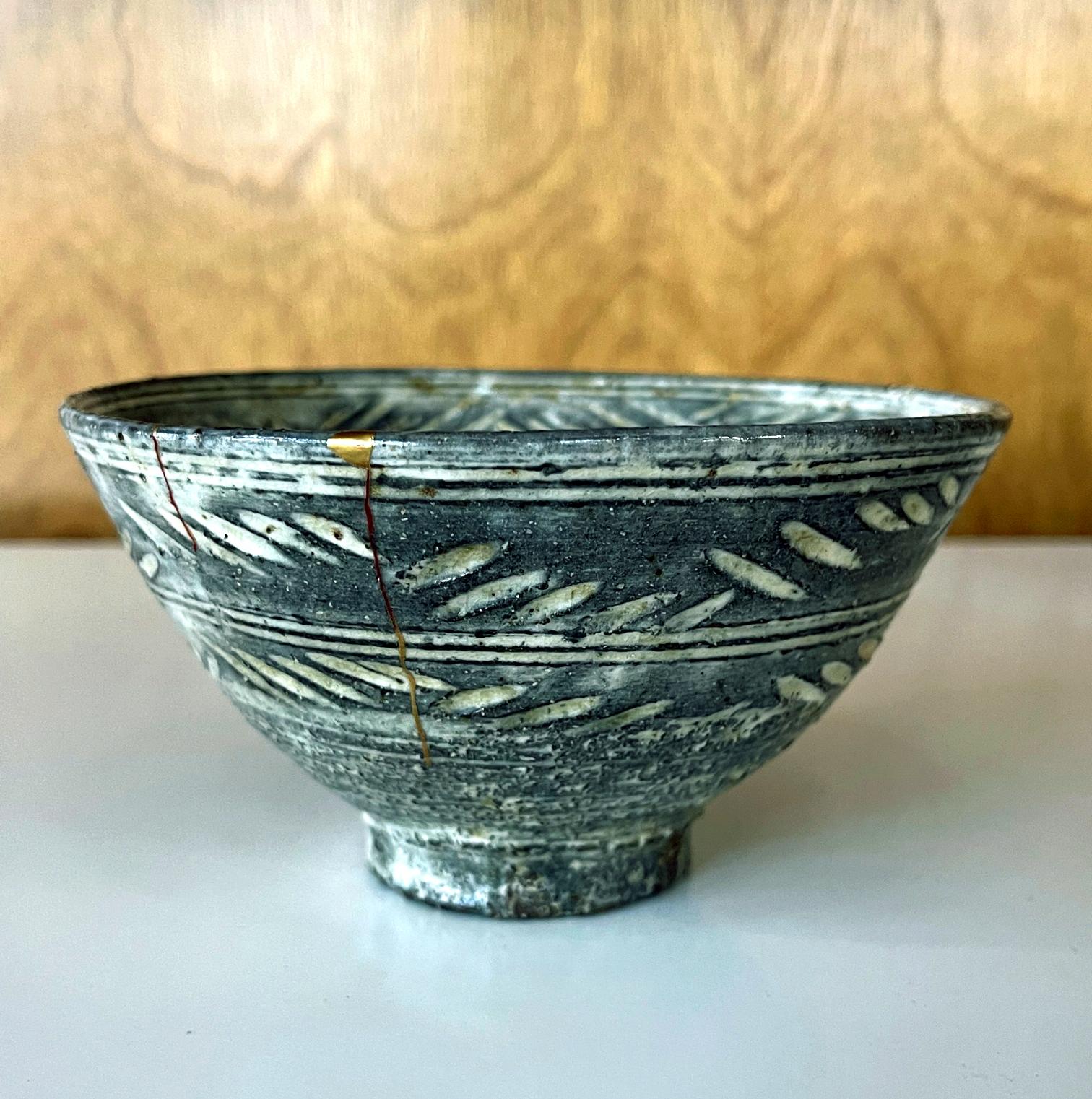 Antike koreanische Mishma-Teeschale aus der Chawan- Joseon-Dynastie im Zustand „Gut“ im Angebot in Atlanta, GA