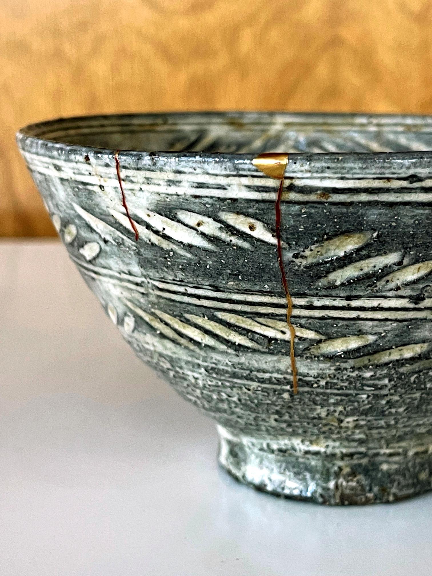 Ceramic Antique Korean Mishma Tea Bowl Chawan Joseon Dynasty For Sale